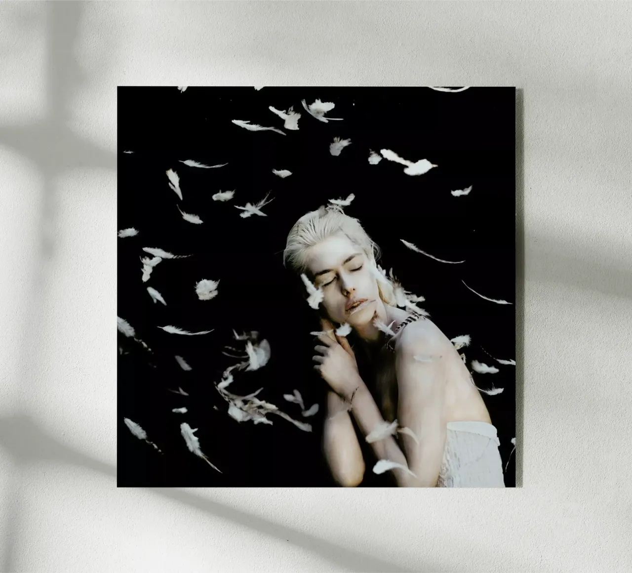 Dream Awake plexiglass da Jovana Rikalo