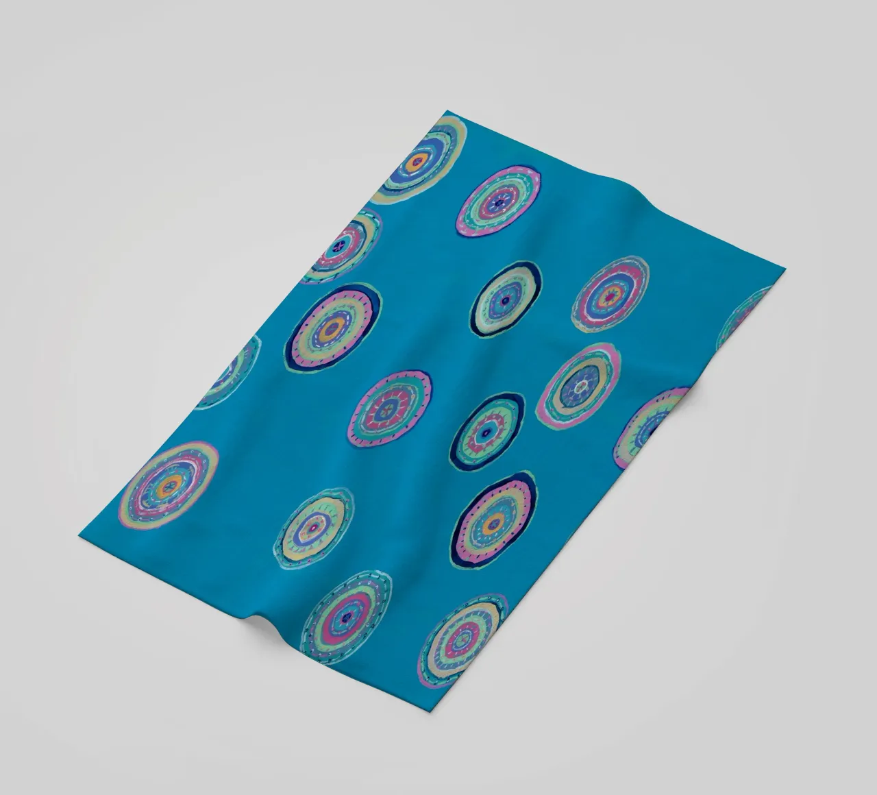 Orbite danzanti telo mare da Helen Joynson