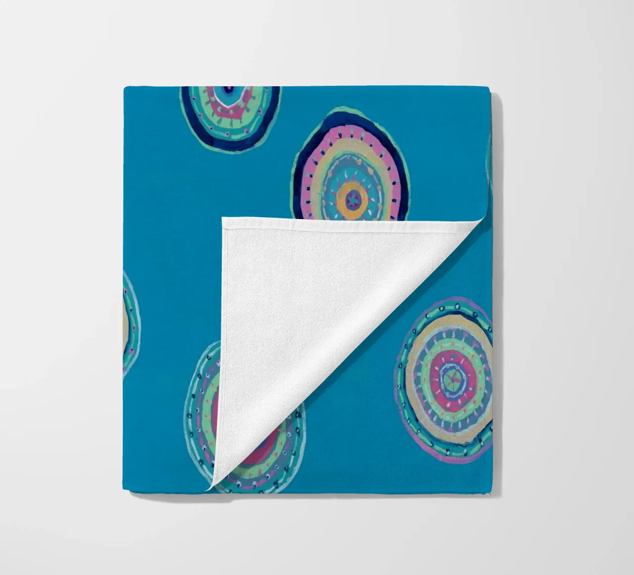 Orbite danzanti telo mare da Helen Joynson