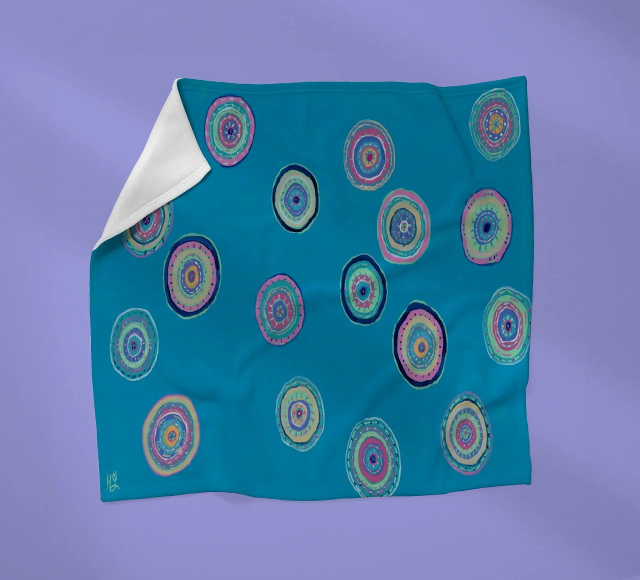 Tanzende Kugeln Fleecedecke von Helen Joynson