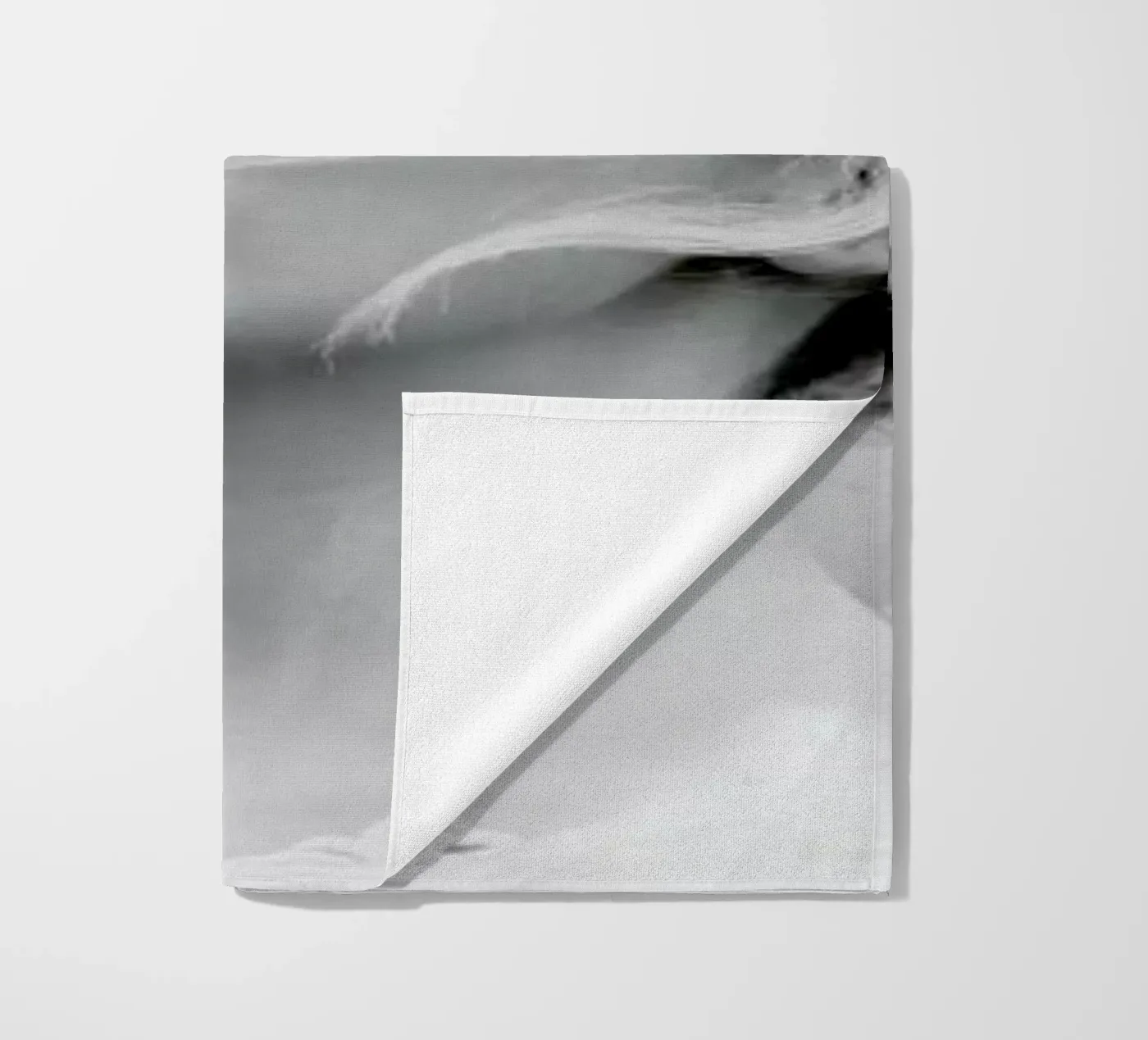 Snowing Strandtuch von Jovana Rikalo