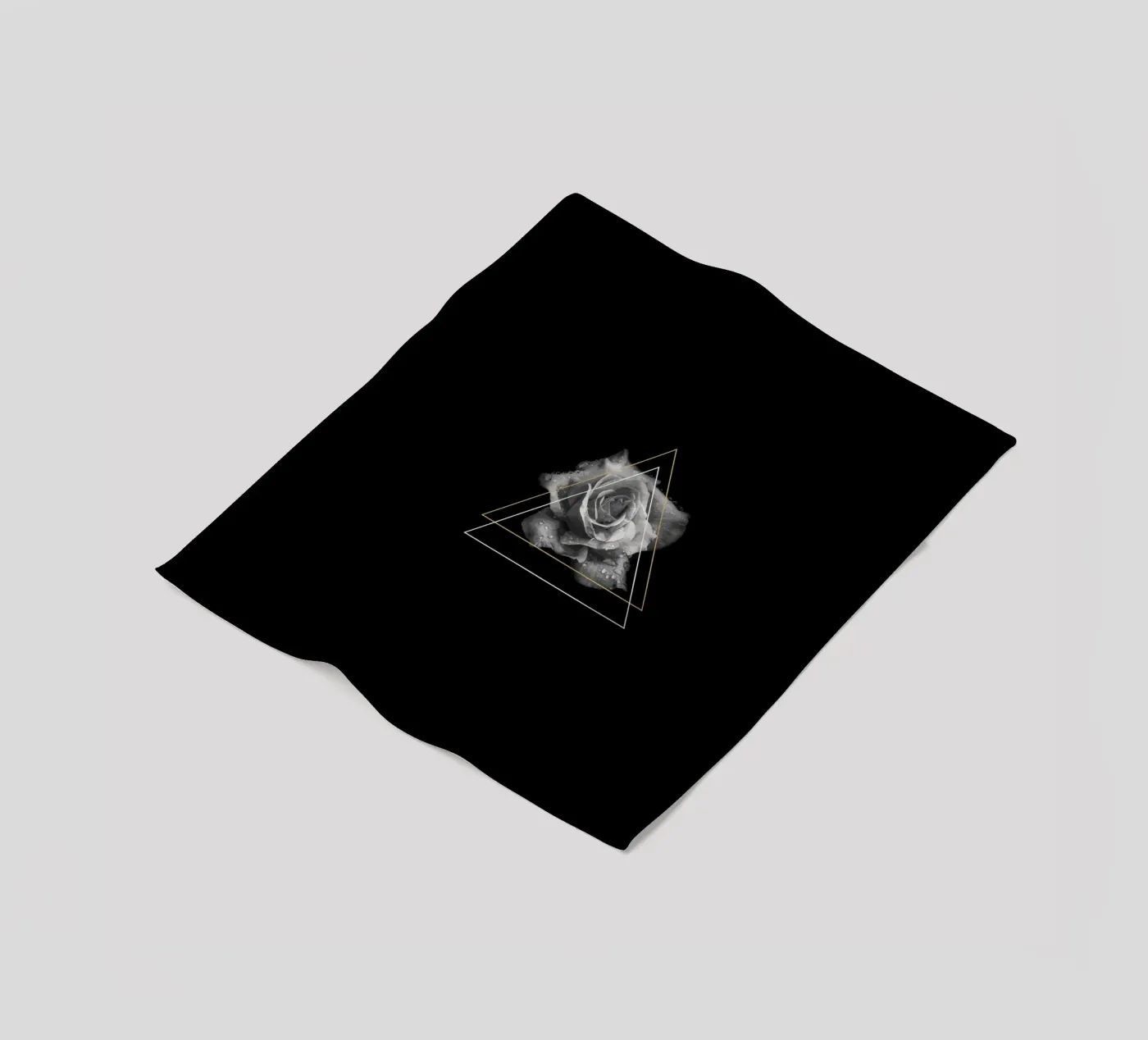 Rose fleecedeken van KHouse Studio