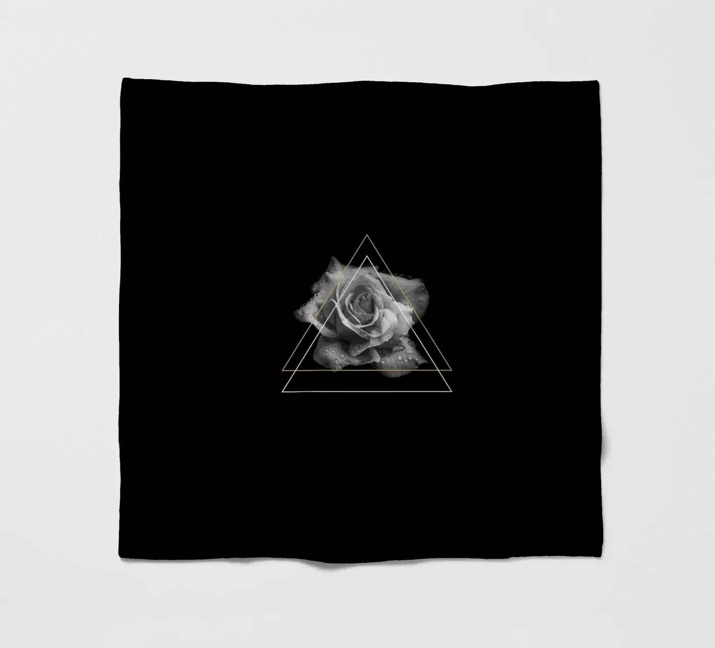 Rose coperta in pile da KHouse Studio