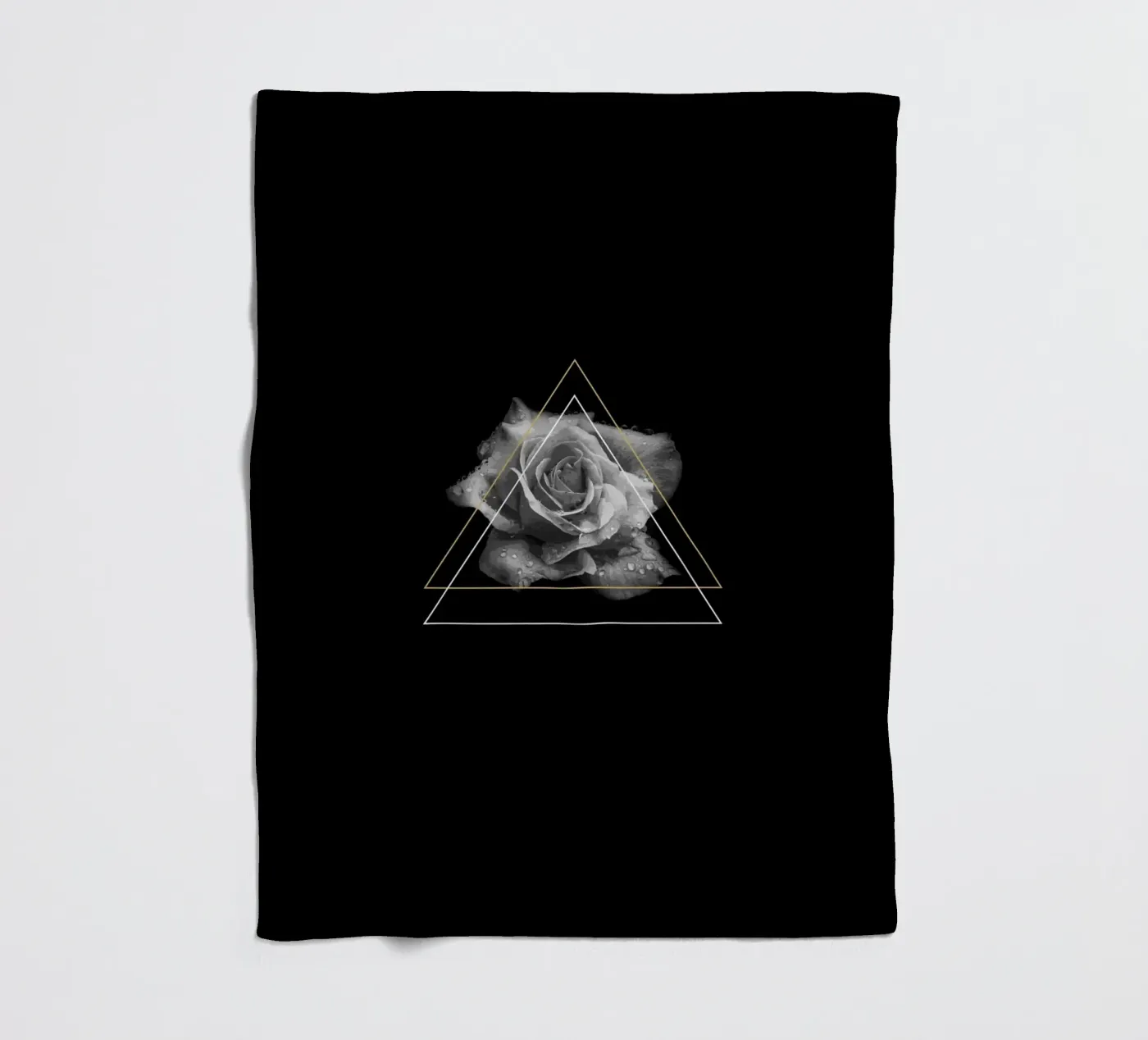 Rose fleecedeken van KHouse Studio