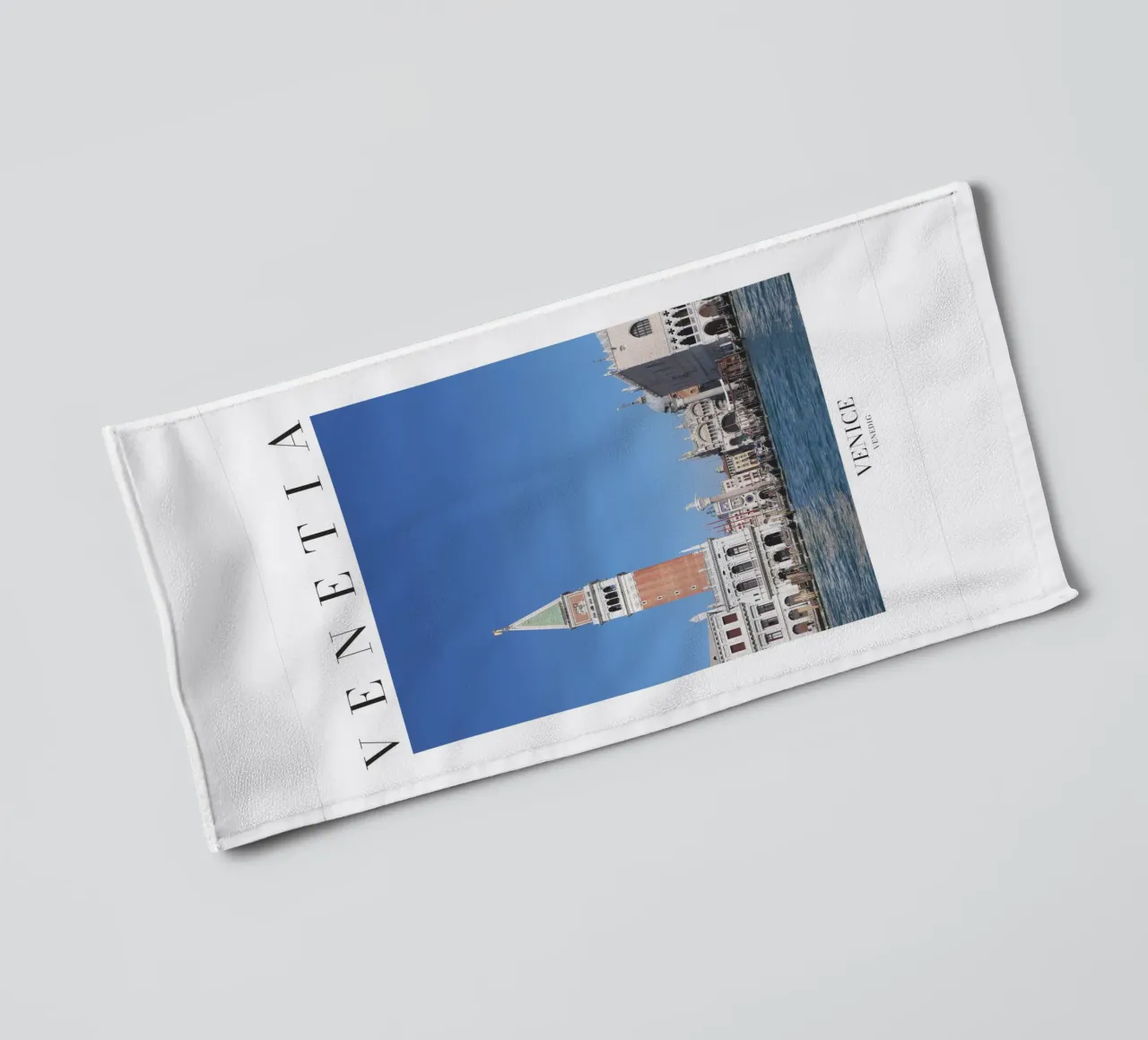 Venice towel by SusanneSchulz