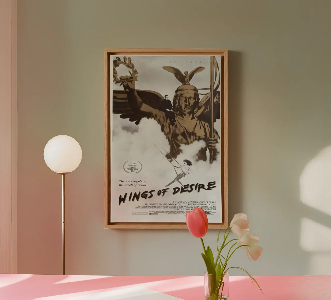 Wings of Desire Movie tela da Attaboy Dsgn