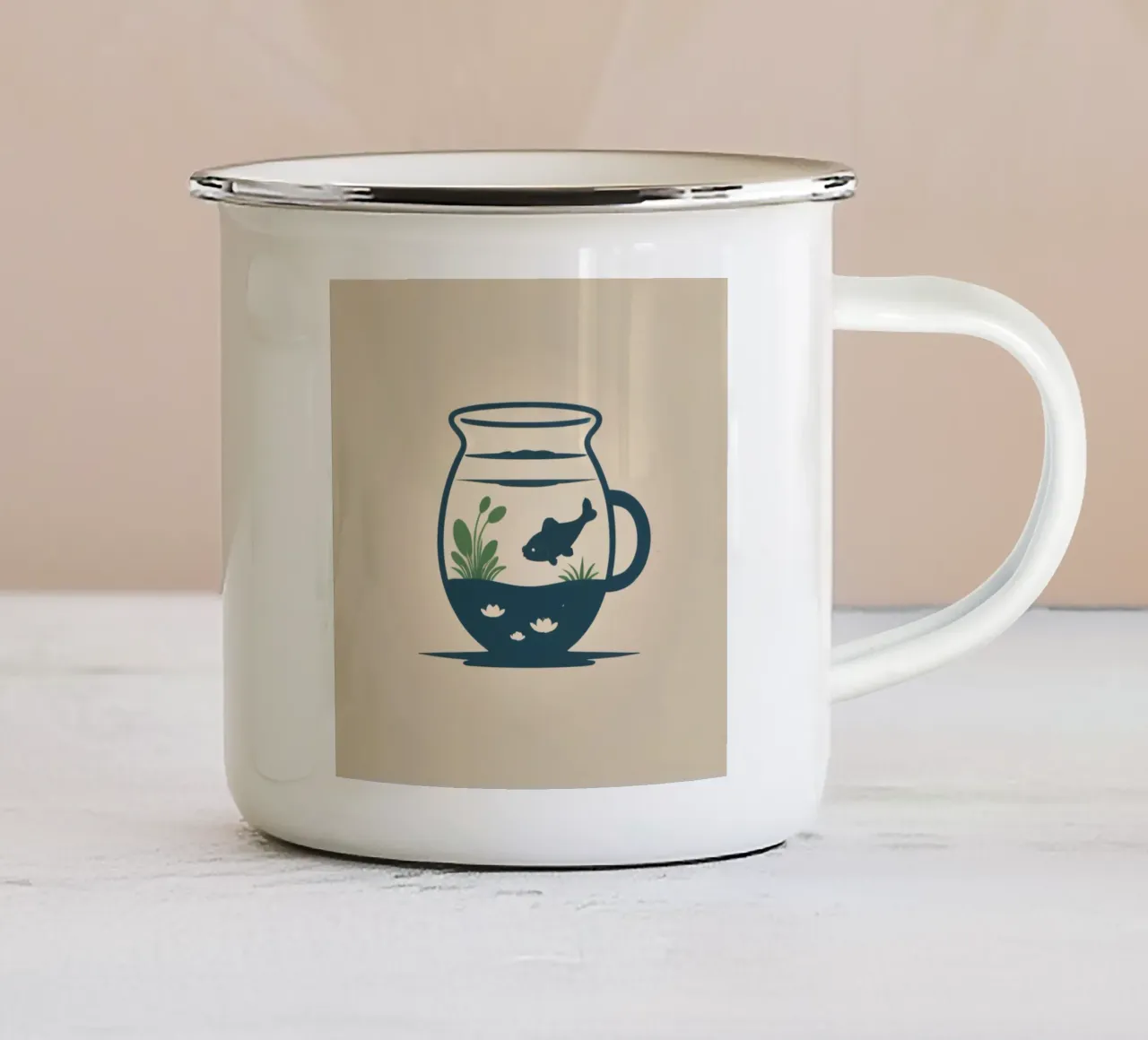 una vasca per pesci con piante acquatiche e un pesce che nuota tazza in smalto da DesignDoodle