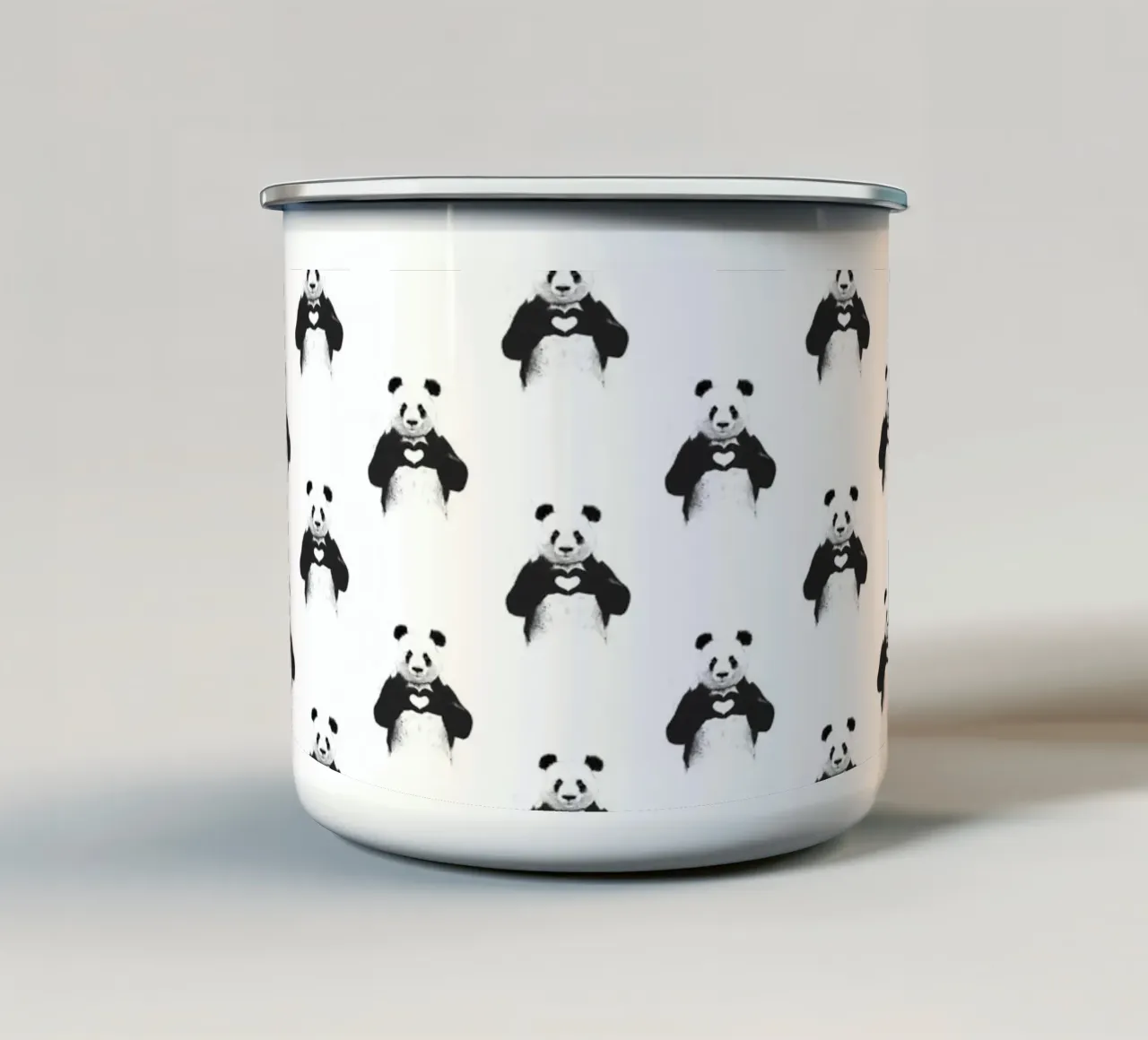 All You Need Is Love Pattern tazza in smalto da Balazs Solti