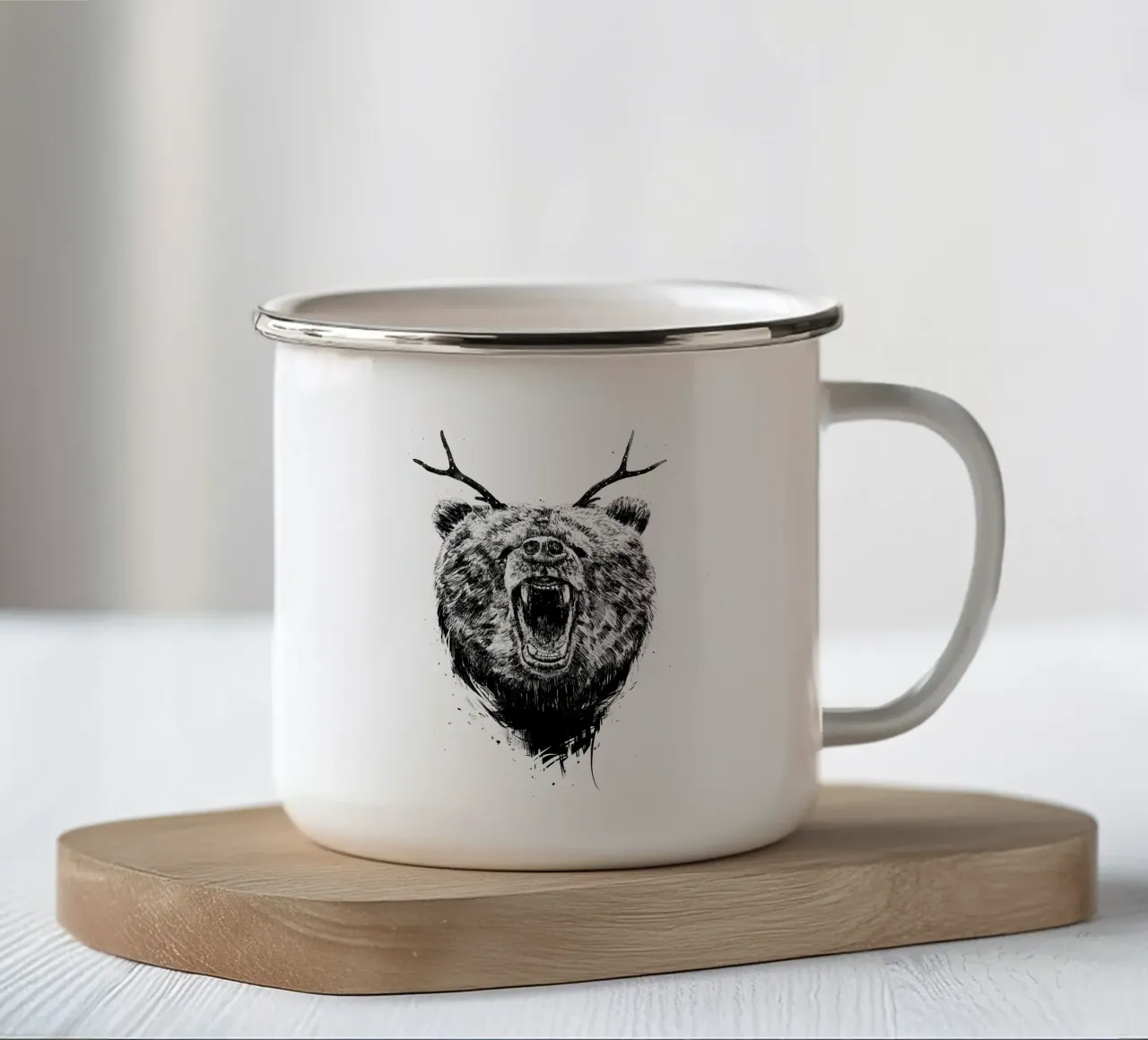 Angry Bear tazza in smalto da Balazs Solti