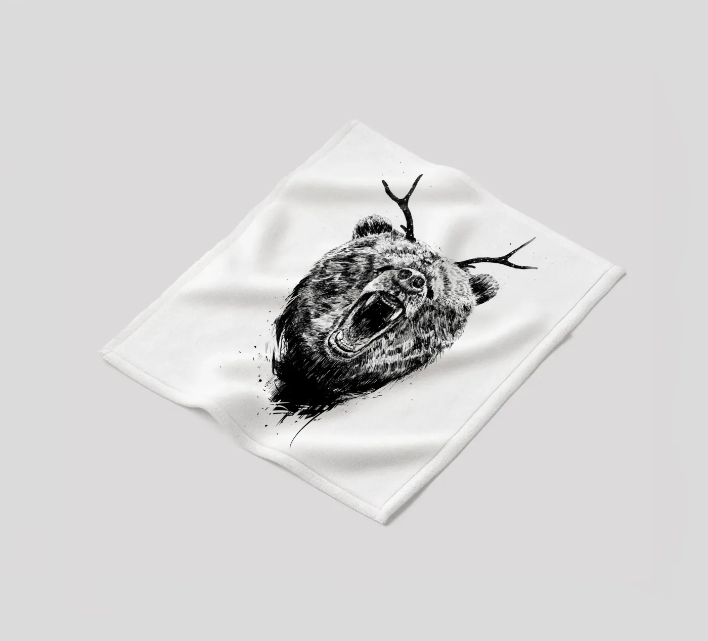 Angry Bear Fleecedecke von Balazs Solti