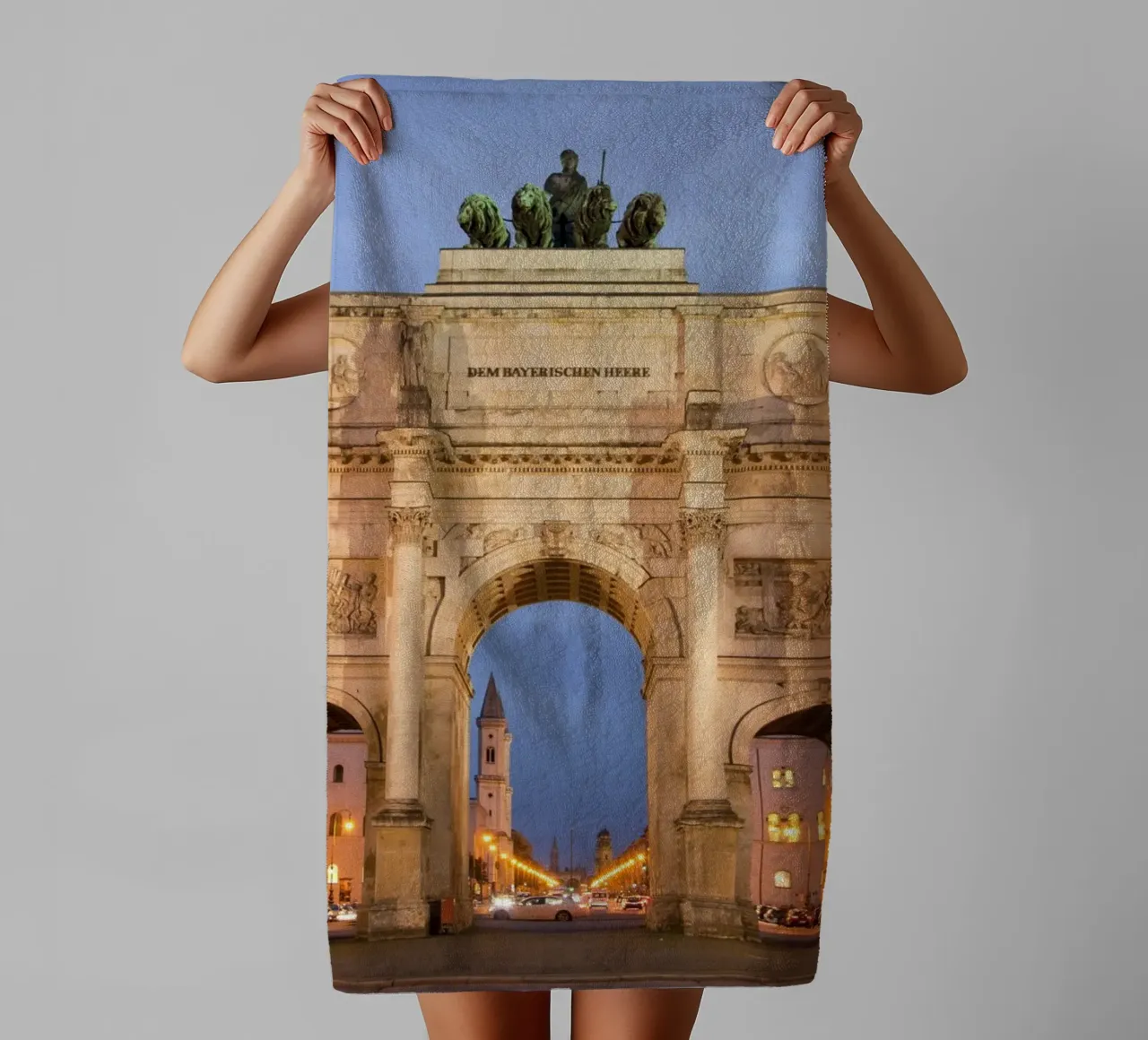 Siegestor München asciugamano da bagno da Reisefotografie - Bilder aus aller Welt