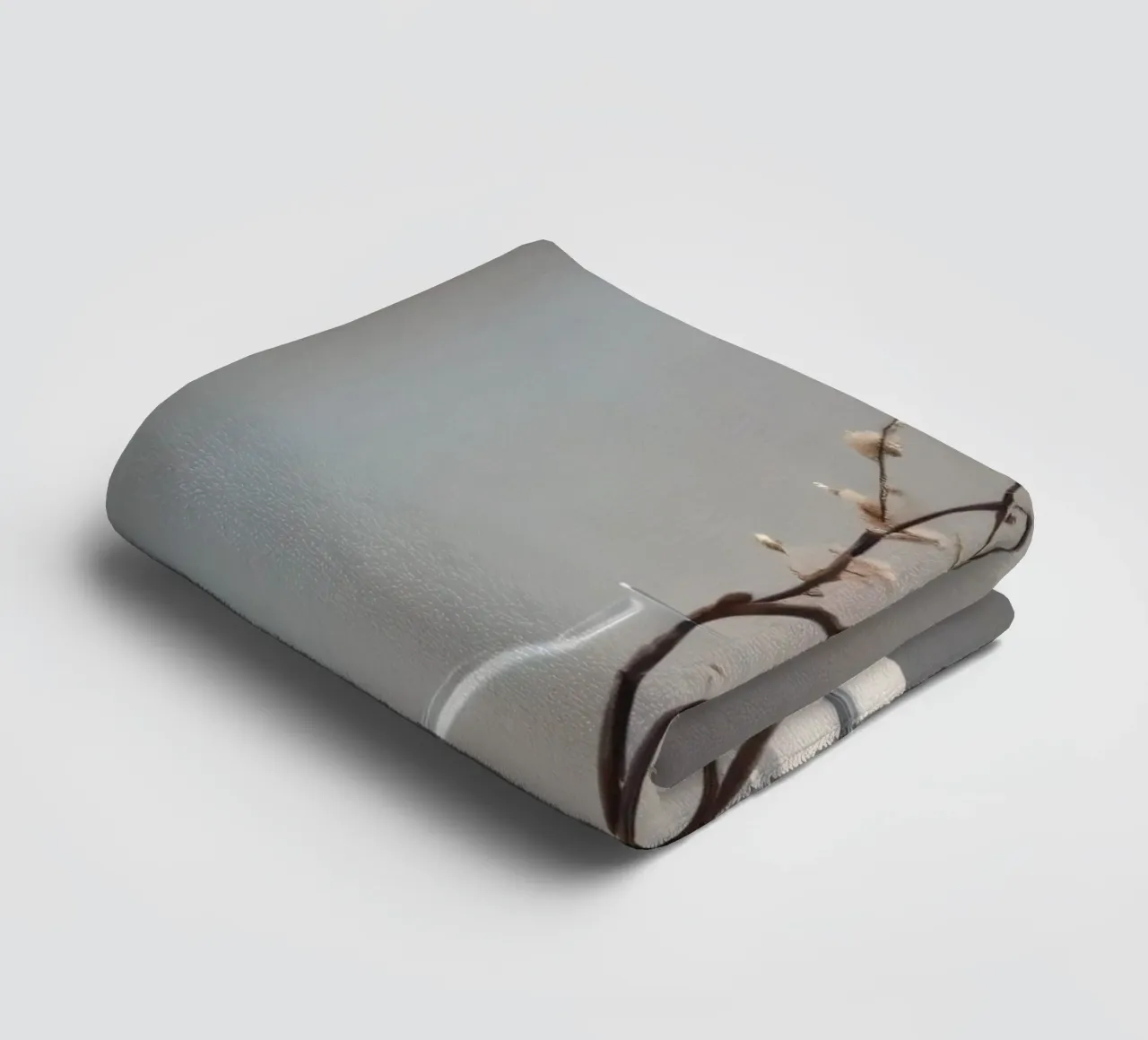 un vaso trasparente con rami delicati disposti asciugamano da bagno da DesignDoodle