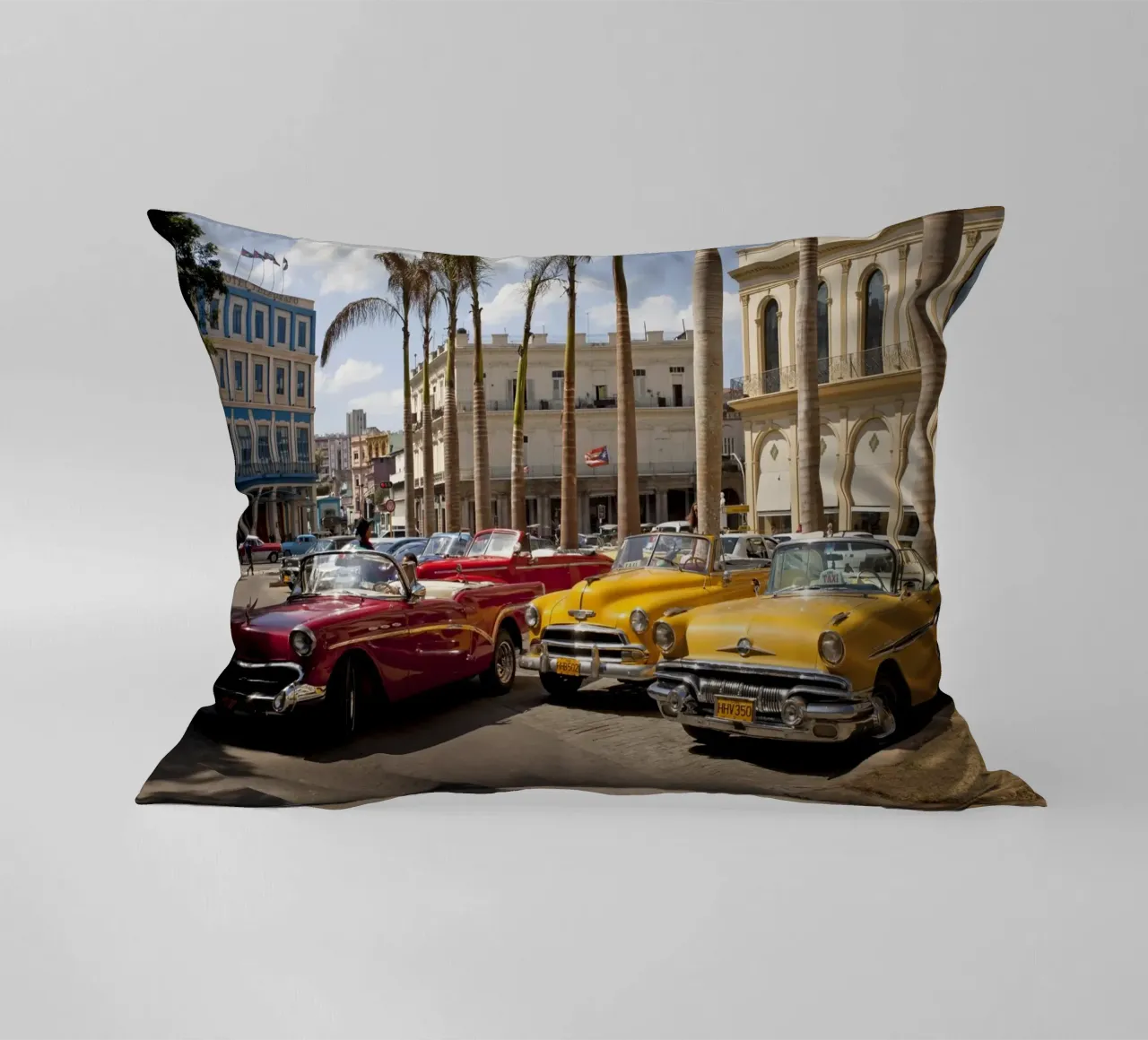 Oldtimer in Havanna cuscino da Reisefotografie - Bilder aus aller Welt