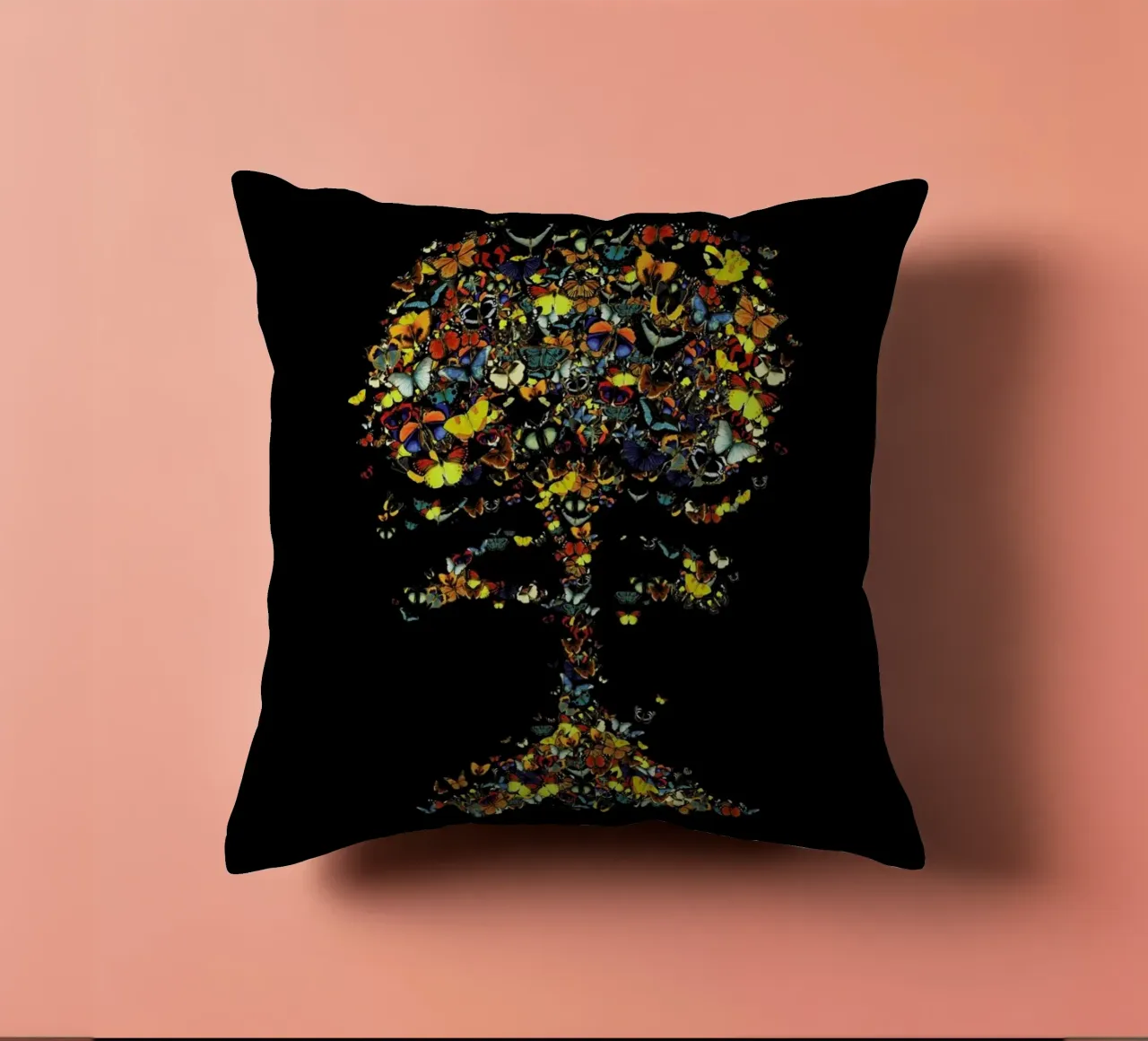 Atomic Butterfly cuscino da Tobe Fonseca