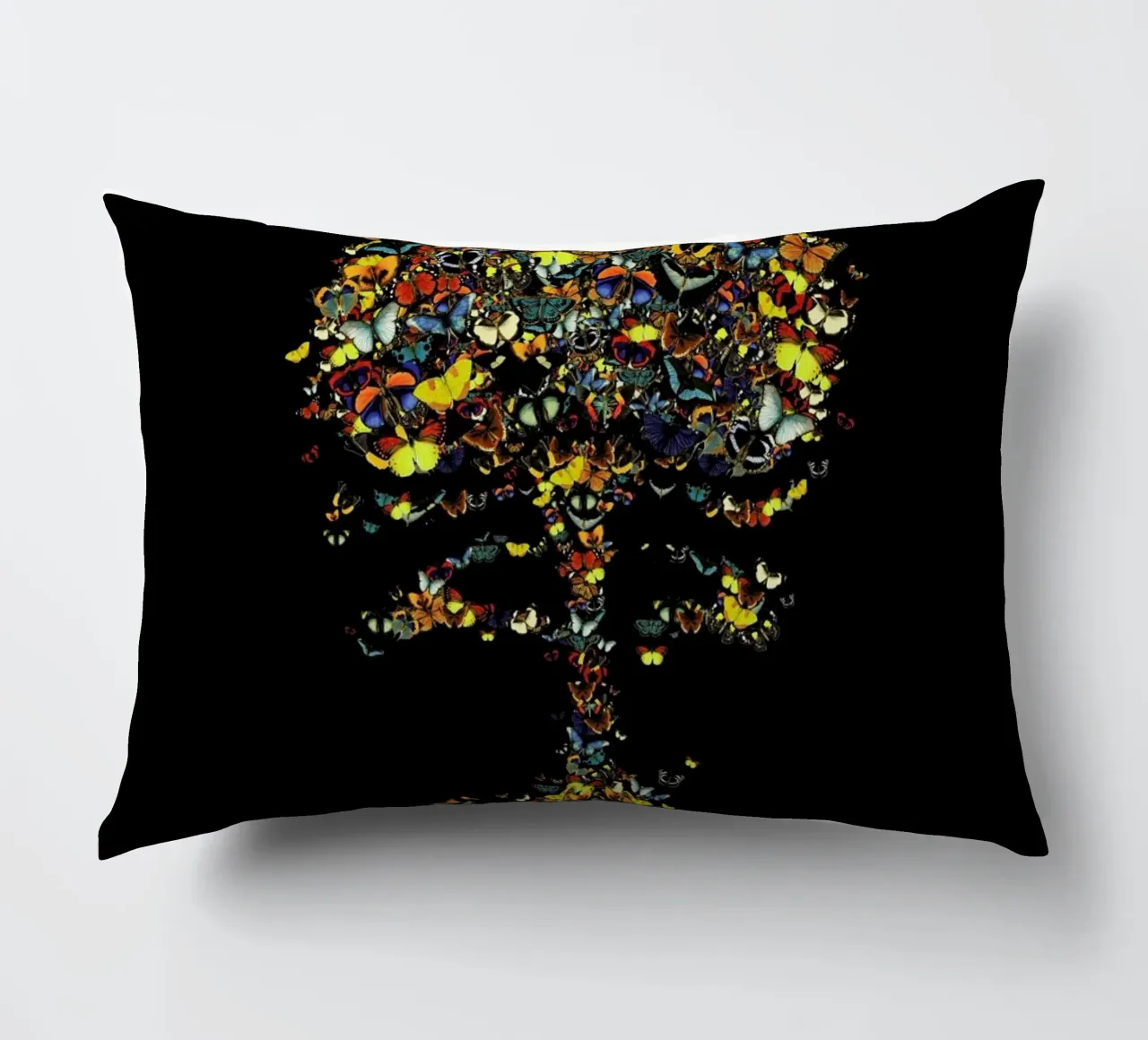Atomic Butterfly cuscino da Tobe Fonseca