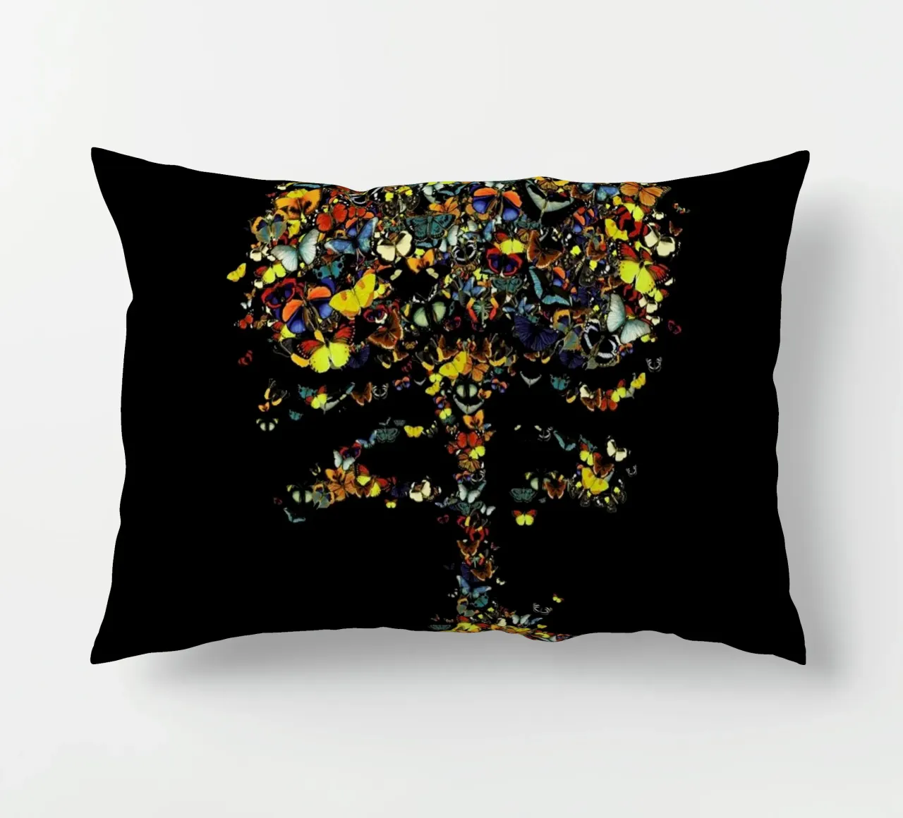 Atomic Butterfly cuscino da Tobe Fonseca