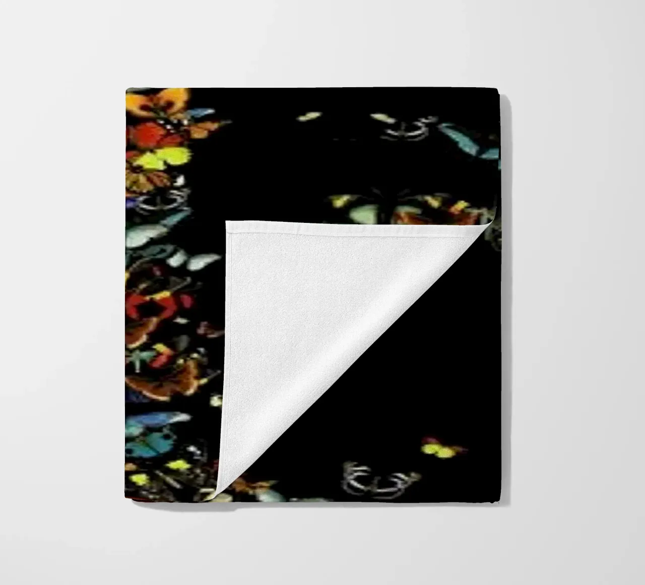 Atomic Butterfly telo mare da Tobe Fonseca