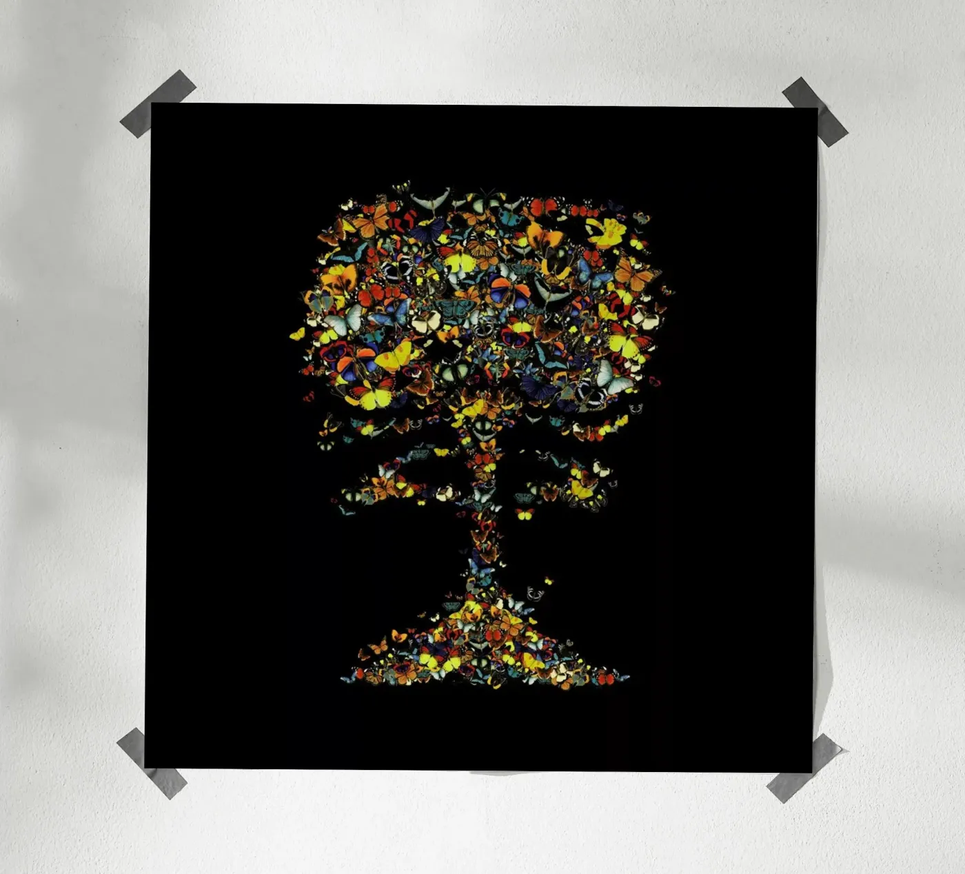 Atomic Butterfly poster da Tobe Fonseca