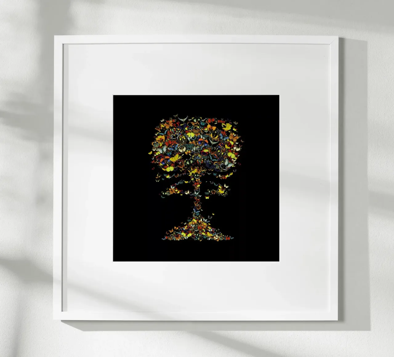 Atomic Butterfly poster da Tobe Fonseca