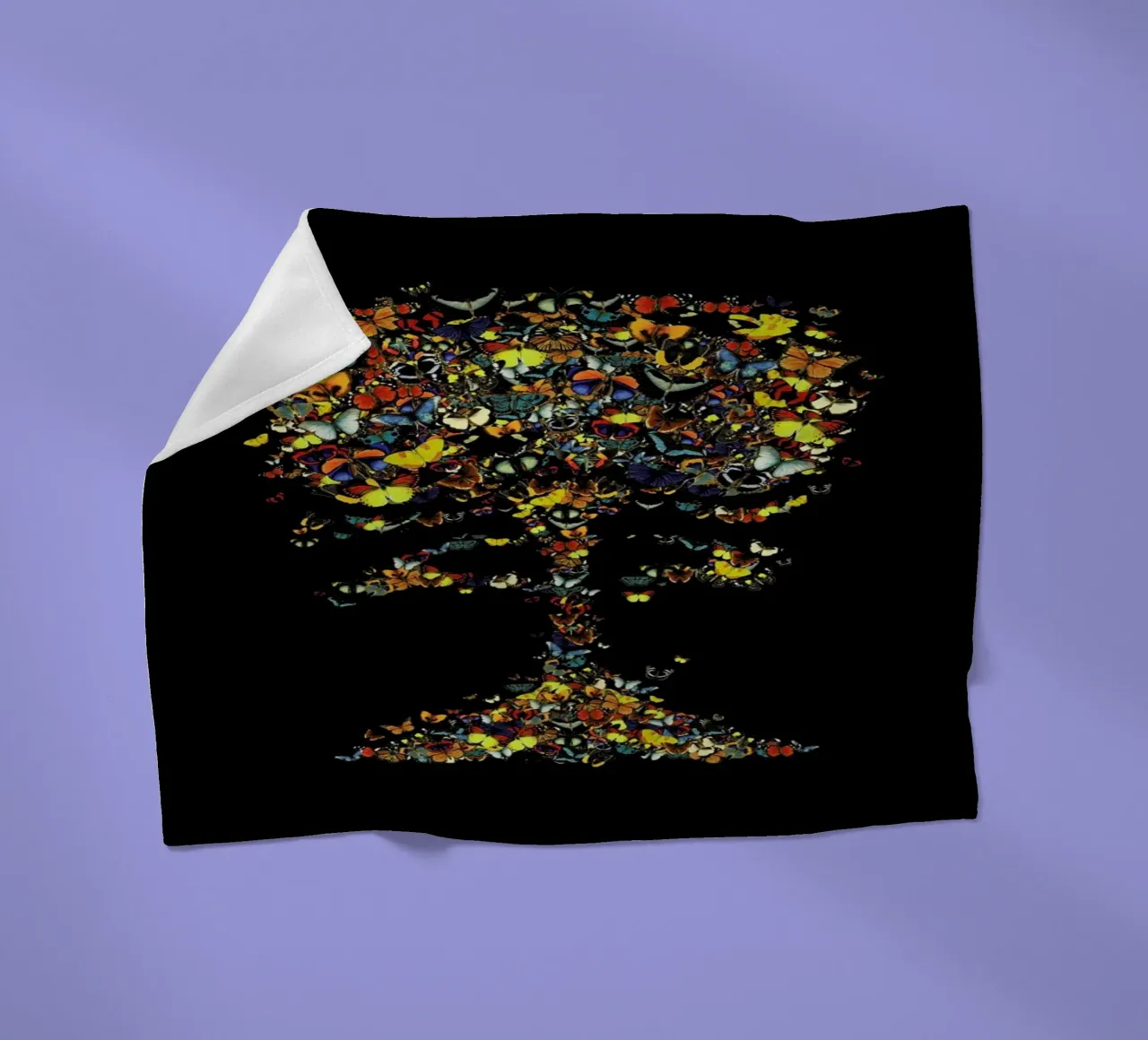 Atomic Butterfly coperta in pile da Tobe Fonseca