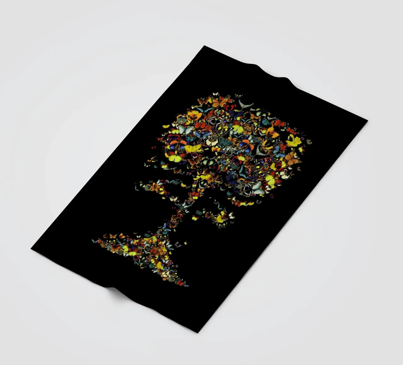 Atomic Butterfly coperta in pile da Tobe Fonseca