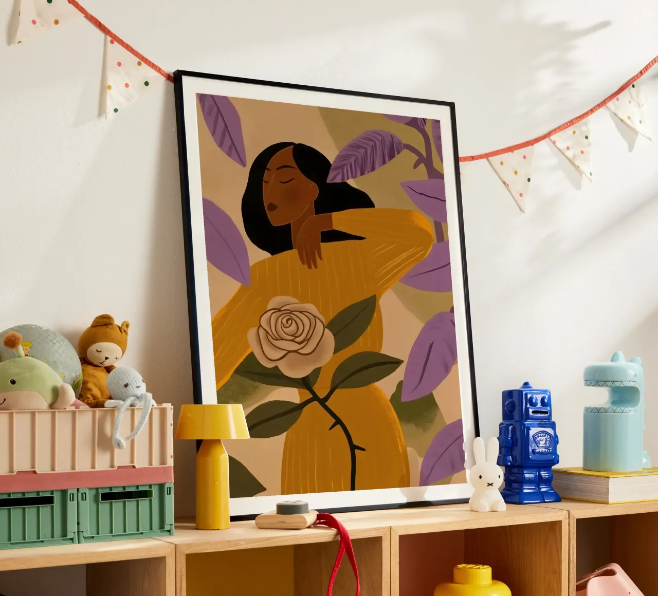Signora nel roseto | Sensuale tranquillità nei caldi toni della terra poster con telaio in plastica da Autofocus