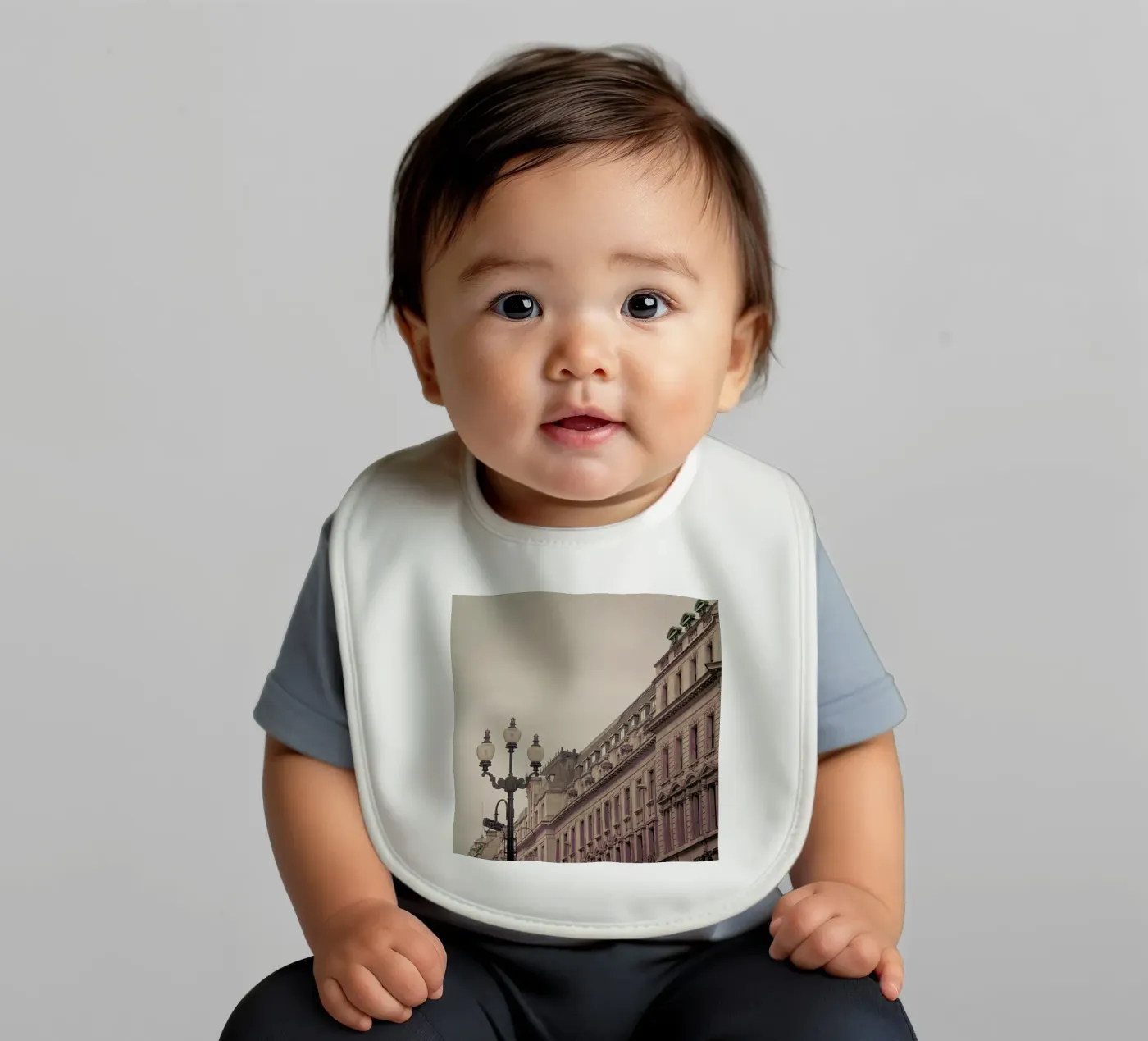 Regent St Square bavaglino da Keri Bevan