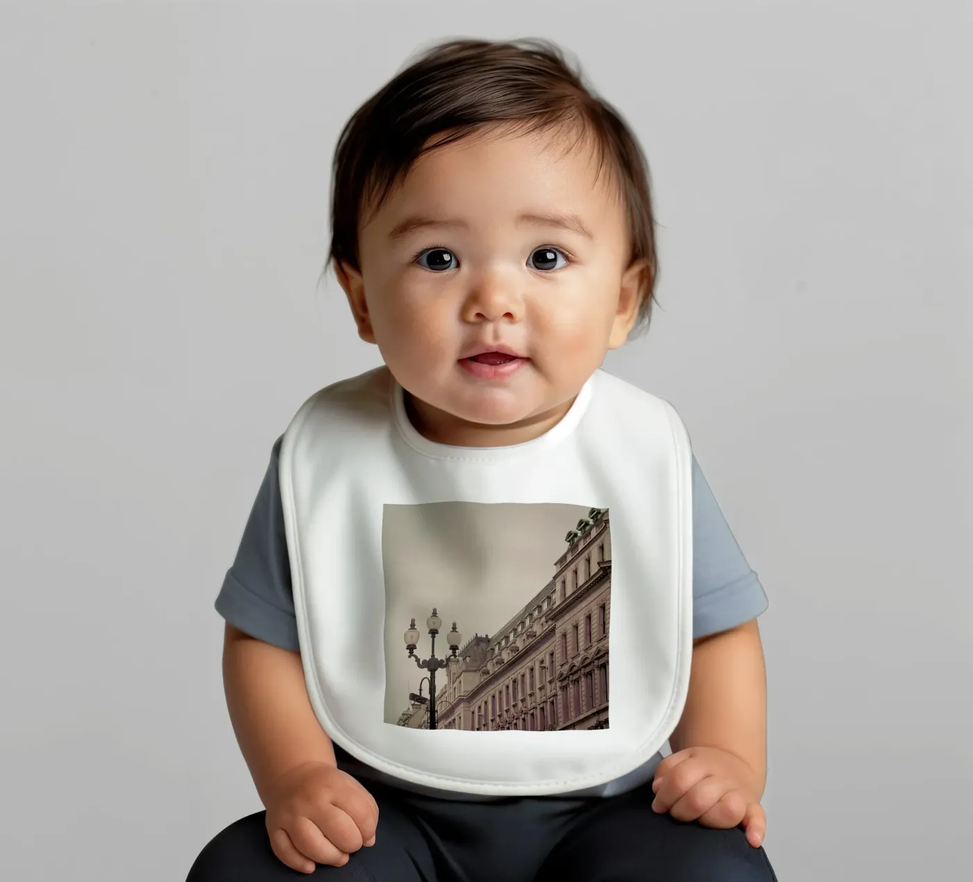 Regent St Square bavaglino da Keri Bevan