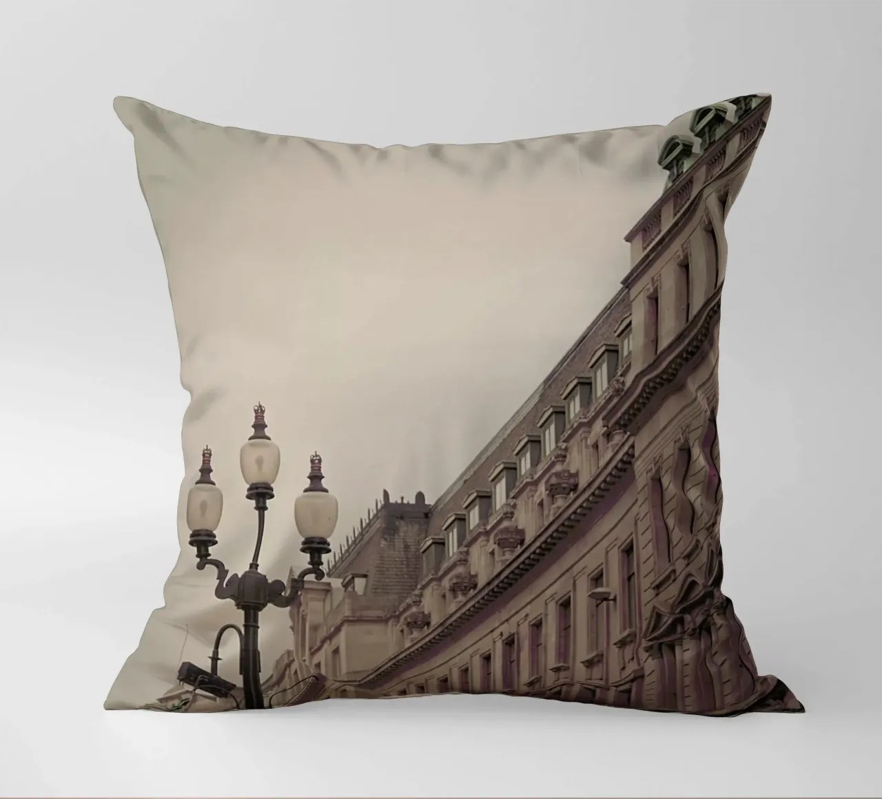 Regent St Square cuscino da Keri Bevan