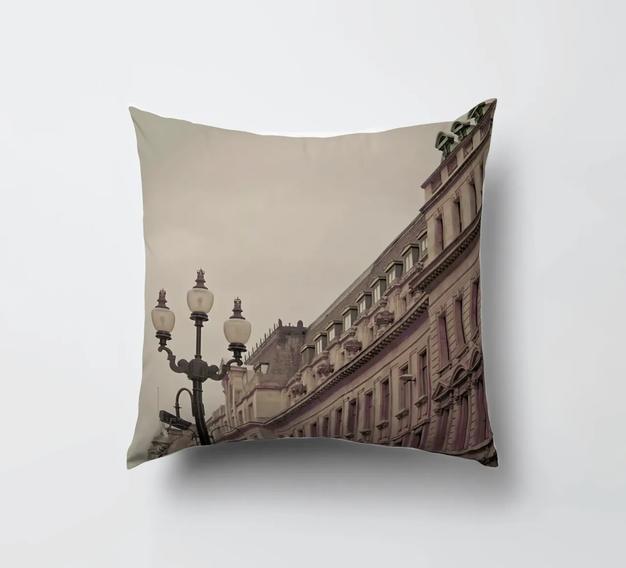 Regent St Square cuscino da Keri Bevan