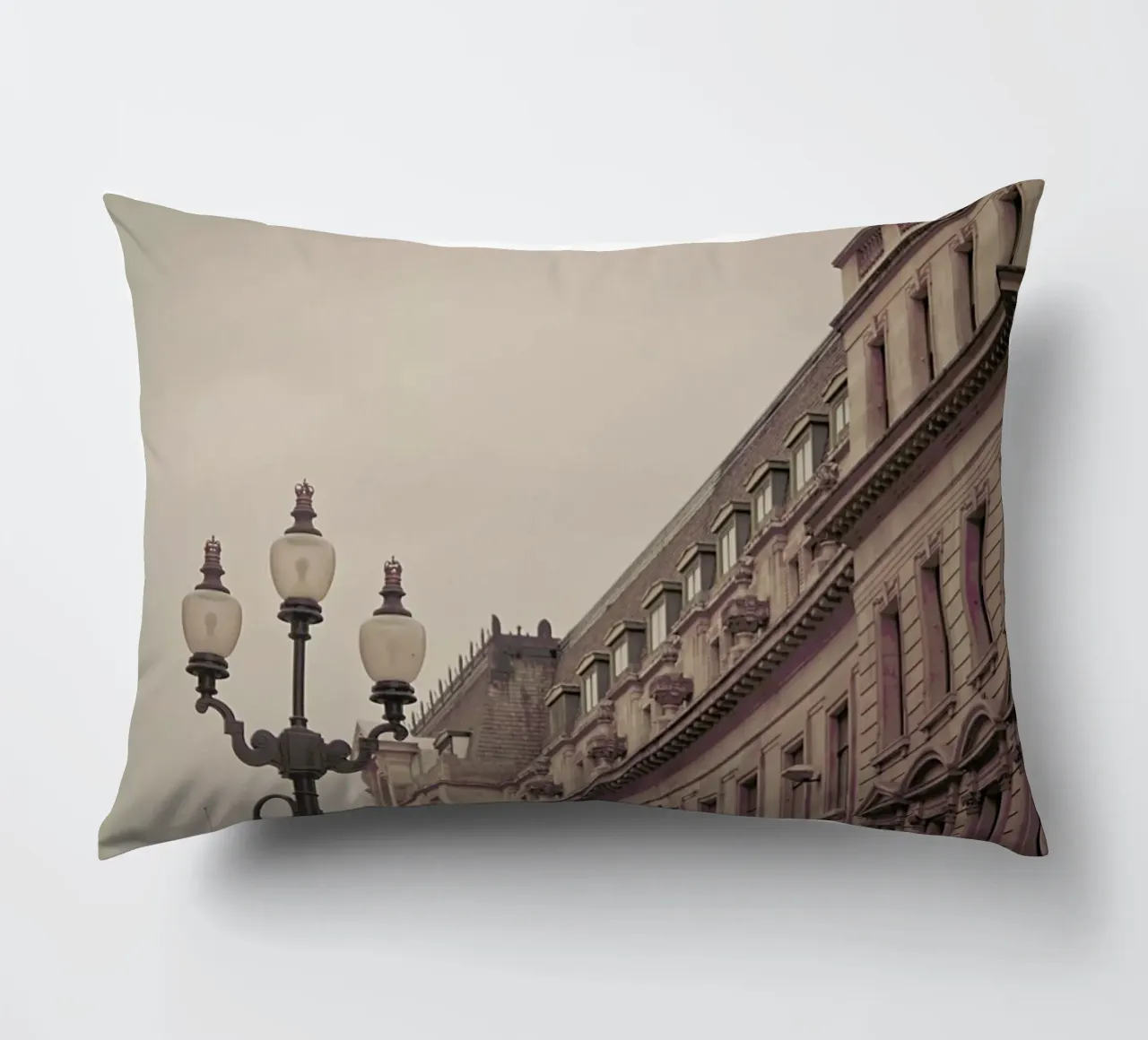 Regent St Square cuscino da Keri Bevan