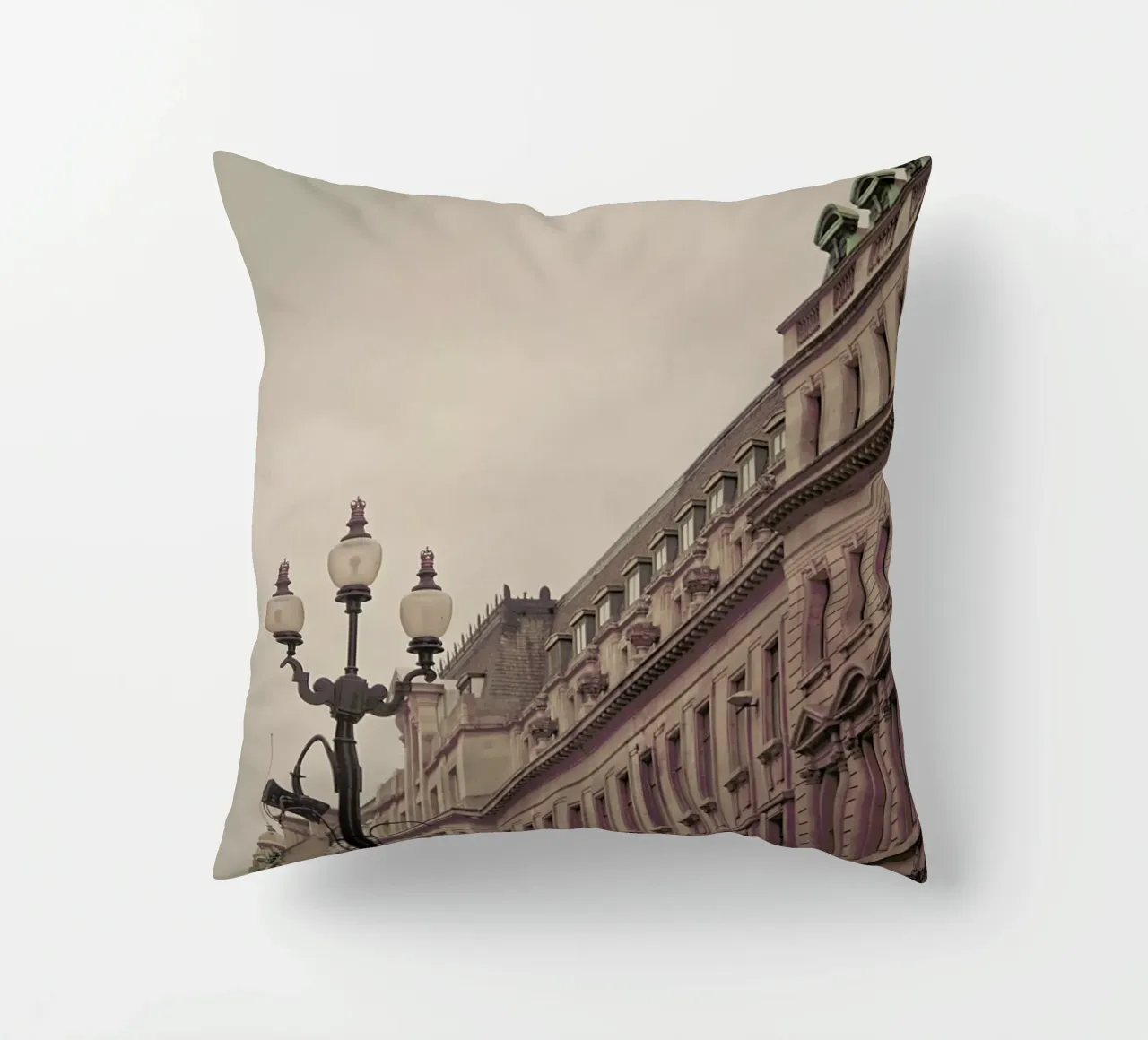 Regent St Square cuscino da Keri Bevan