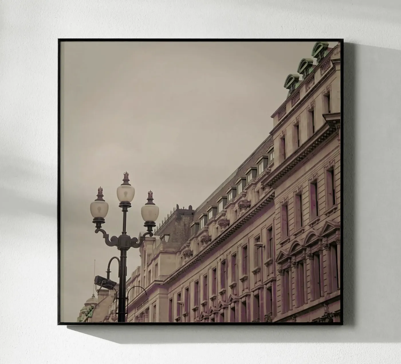 Regent St Square plexiglass da Keri Bevan