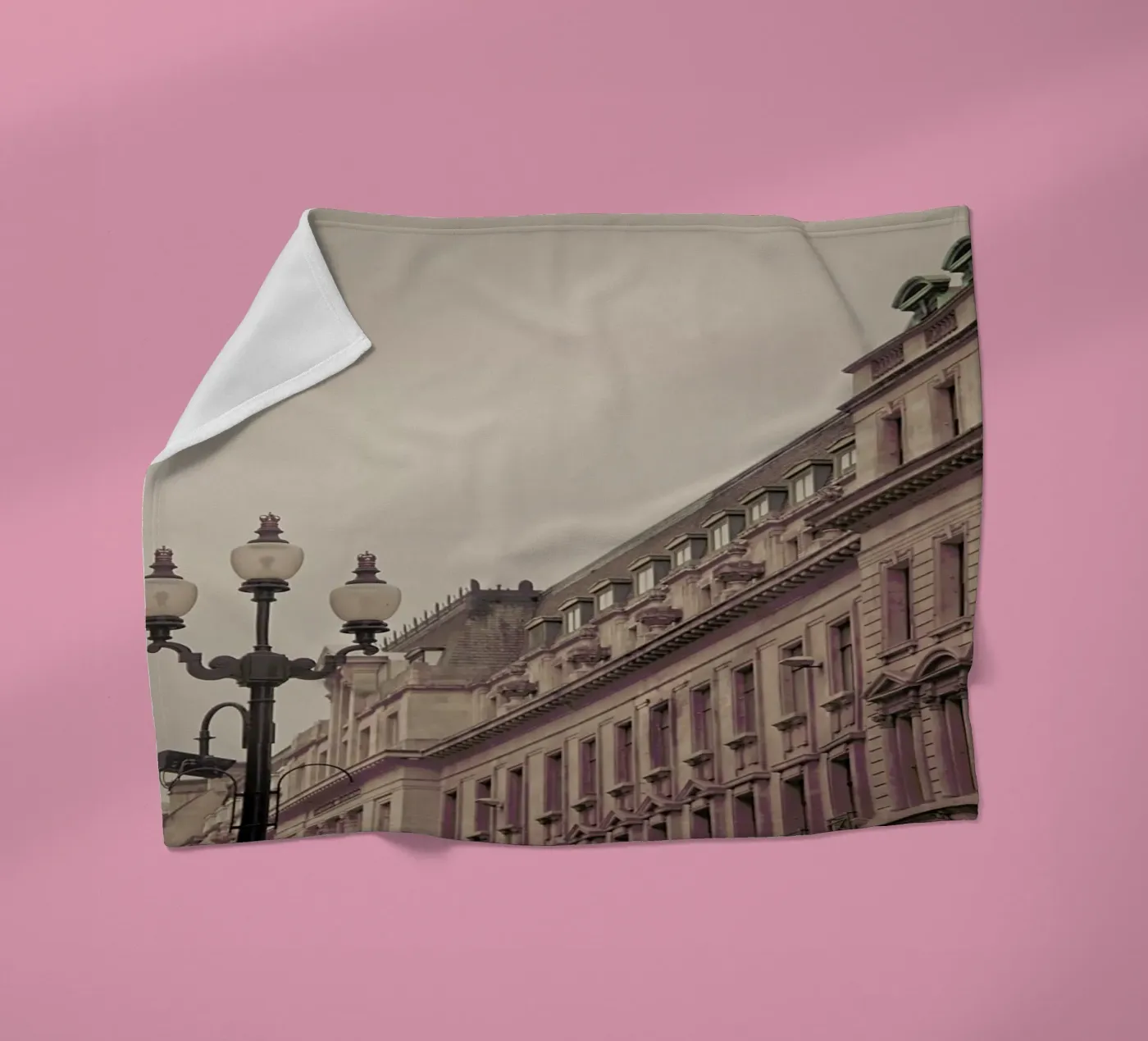 Regent St Square fleecedeken van Keri Bevan