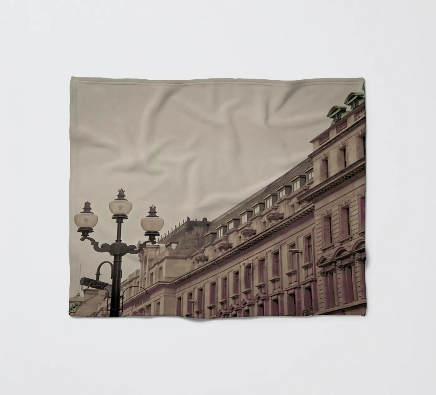 Regent St Square fleecedeken van Keri Bevan