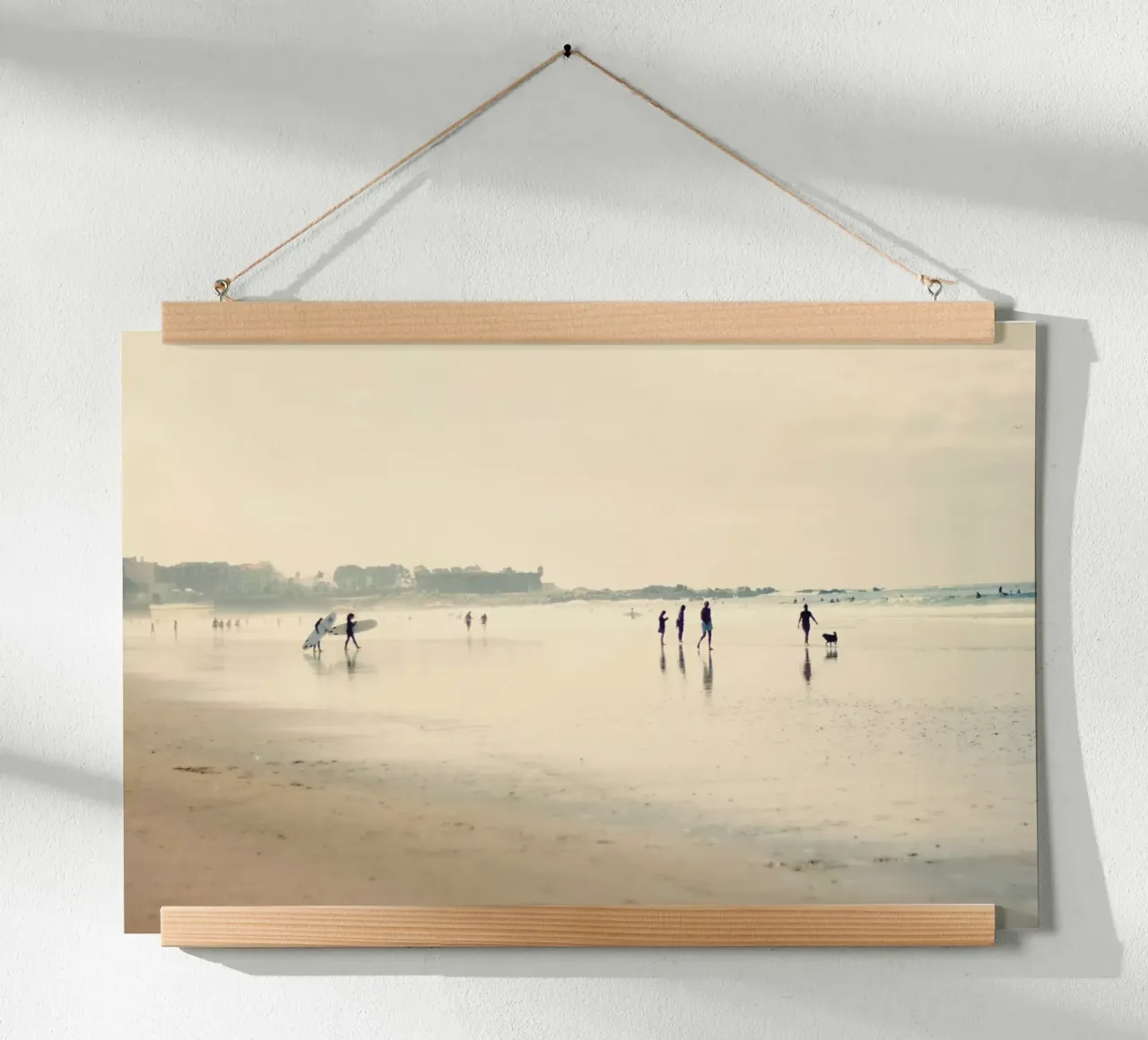 Beach Life I poster con telaio in plastica da Ingrid Beddoes