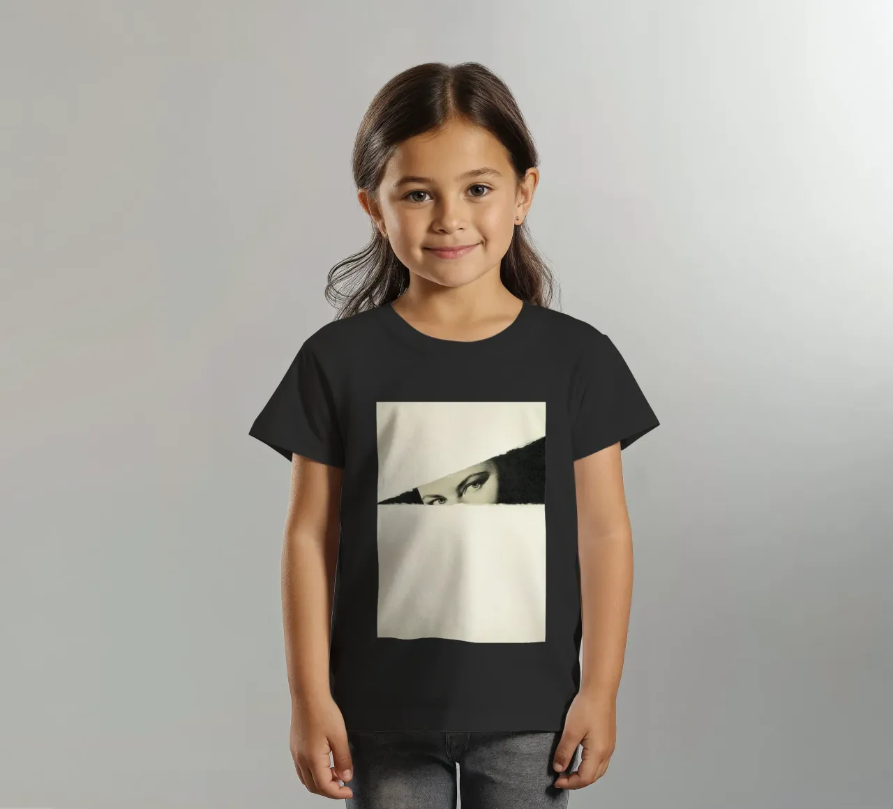 Hideaway kinder t-shirt van Cassia Beck Collage