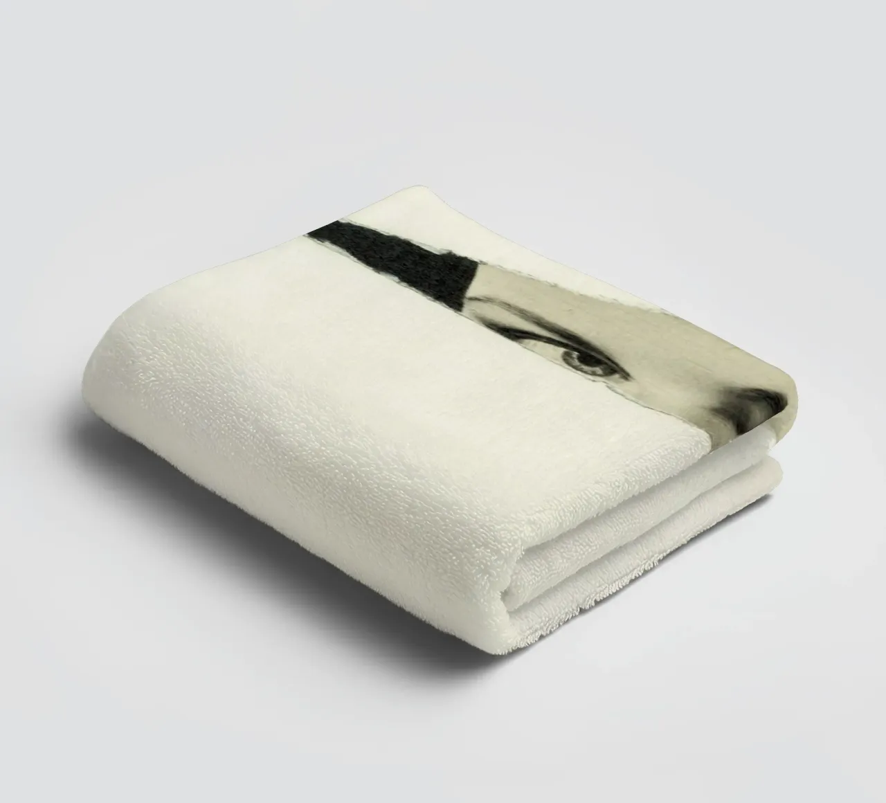 Hideaway badhanddoek van Cassia Beck Collage