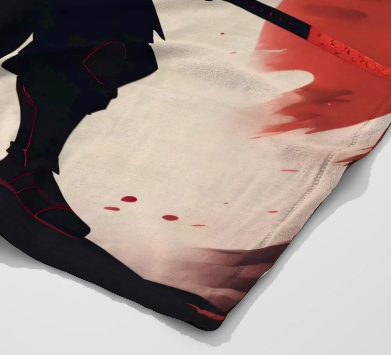 Ninja-Kriegerin in auffälliger rot-schwarzer Kleidung Fleecedecke von DesignDoodle