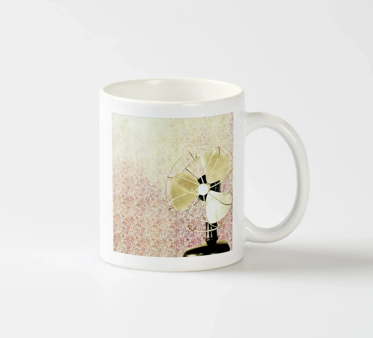 Retro Fan tazza in ceramica da Keri Bevan