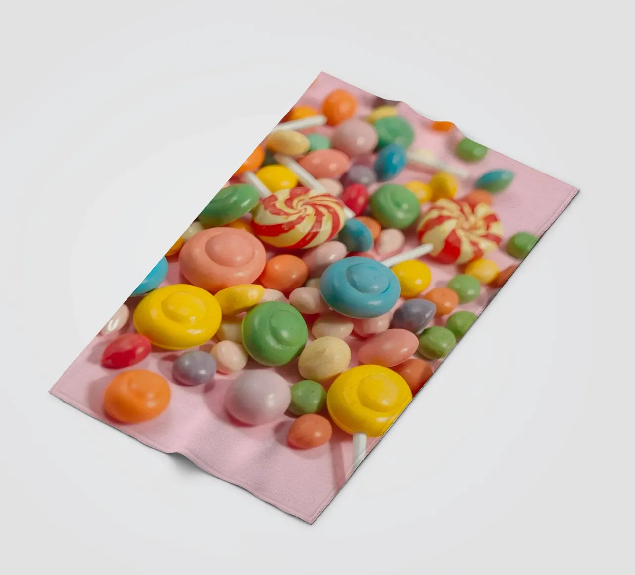 Assortimento di caramelle colorate sparse coperta in pile da DesignDoodle