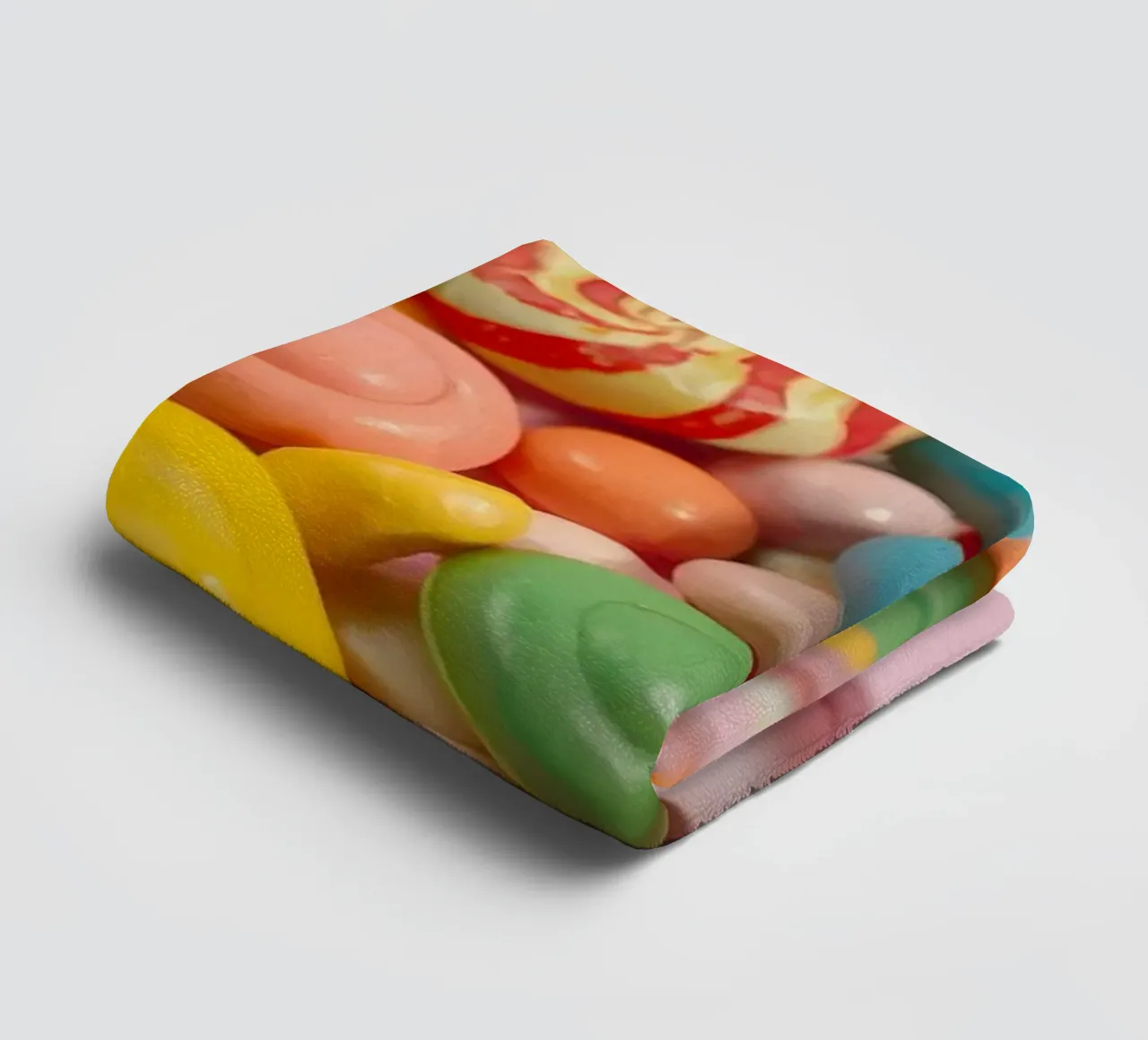Assortimento di caramelle colorate sparse asciugamano da bagno da DesignDoodle