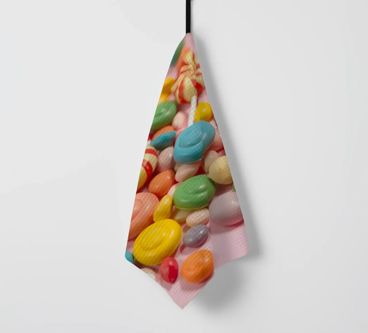 Assortimento di caramelle colorate sparse canovaccio da cucina da DesignDoodle