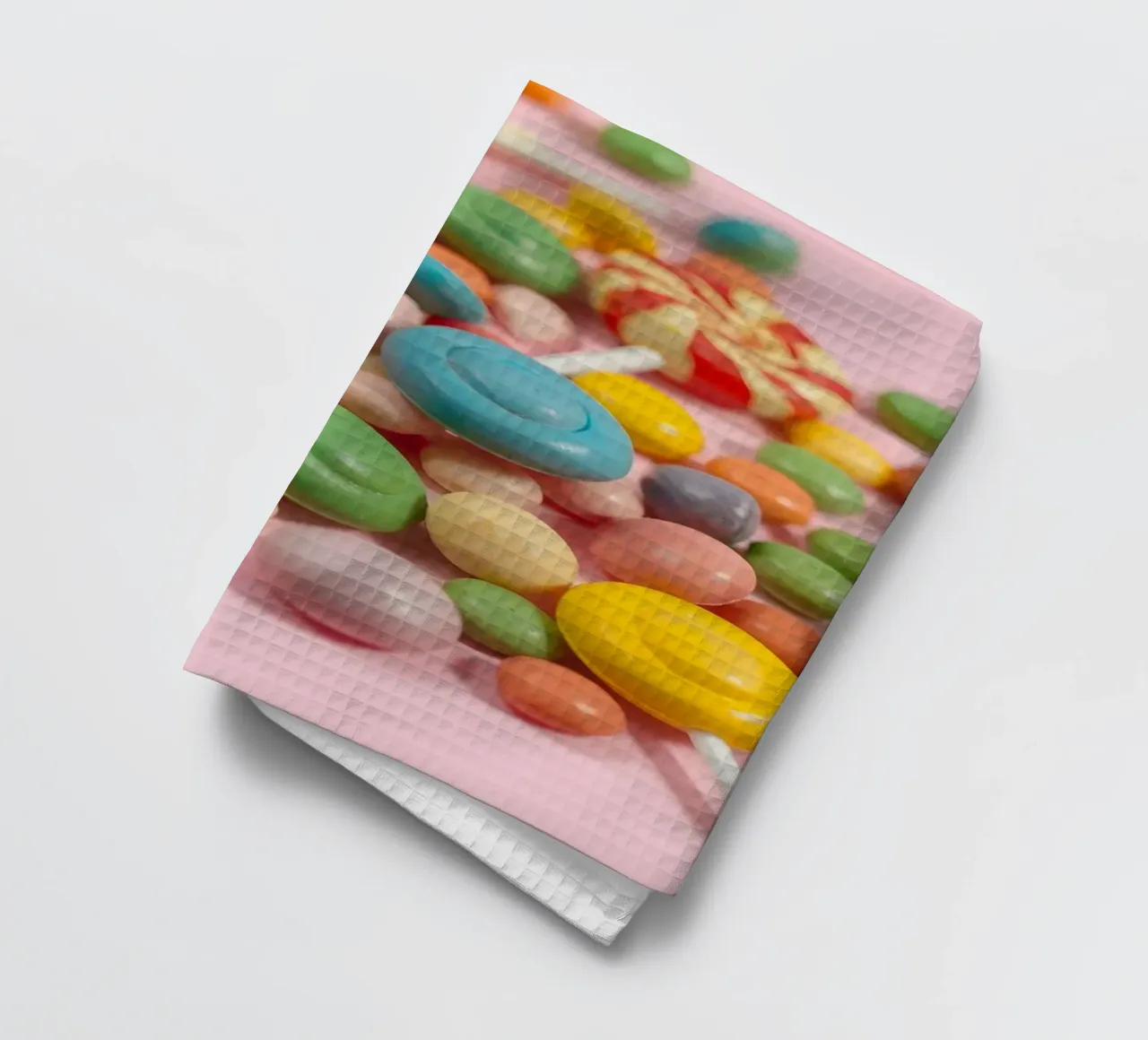 Assortimento di caramelle colorate sparse canovaccio da cucina da DesignDoodle