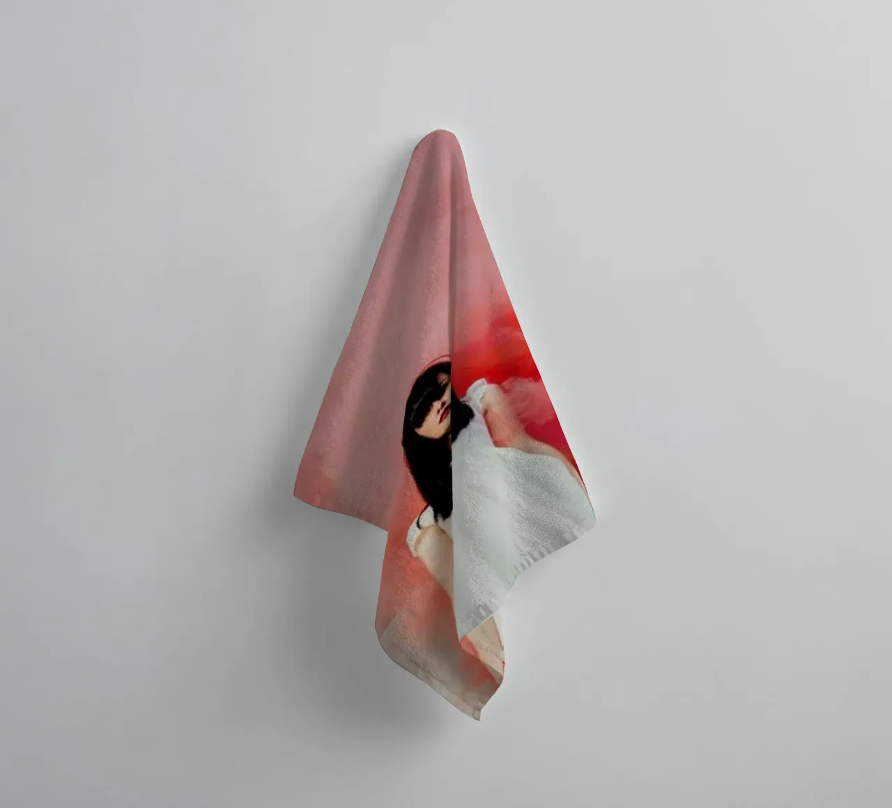 Red Smoke asciugamano da bagno da Jovana Rikalo