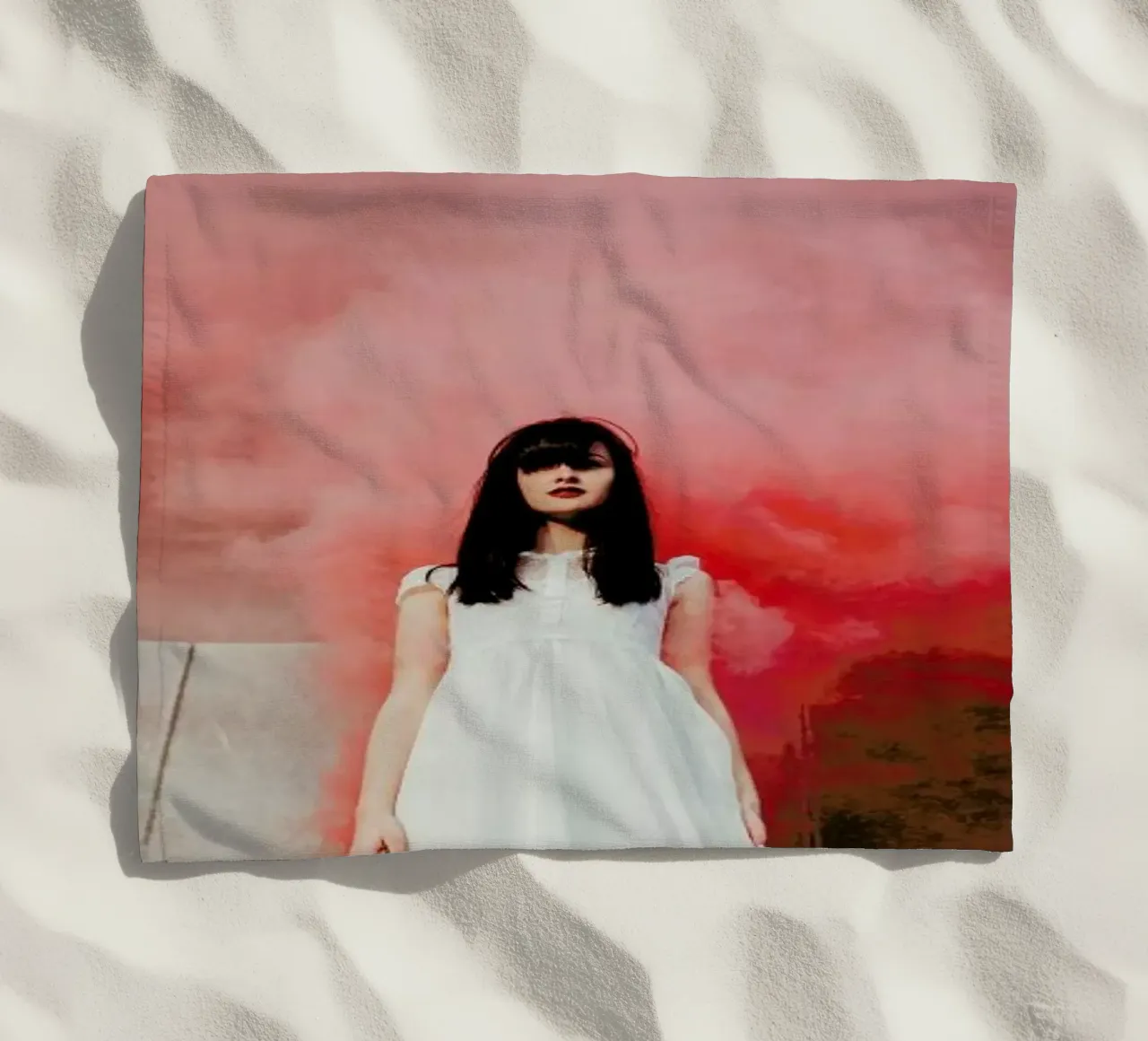 Red Smoke telo mare da Jovana Rikalo