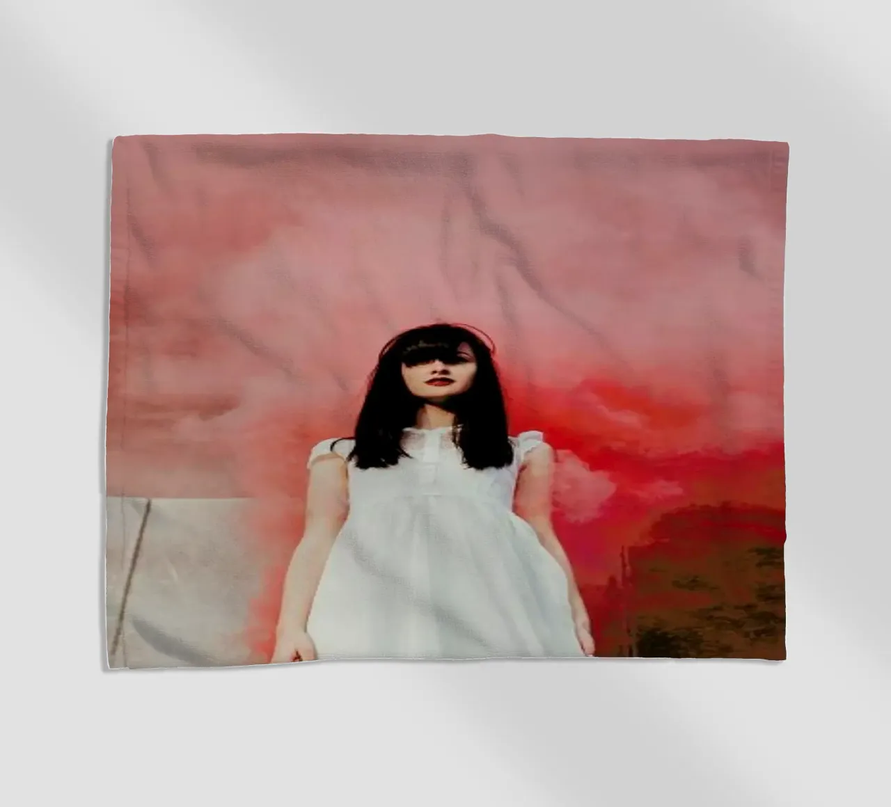 Red Smoke telo mare da Jovana Rikalo