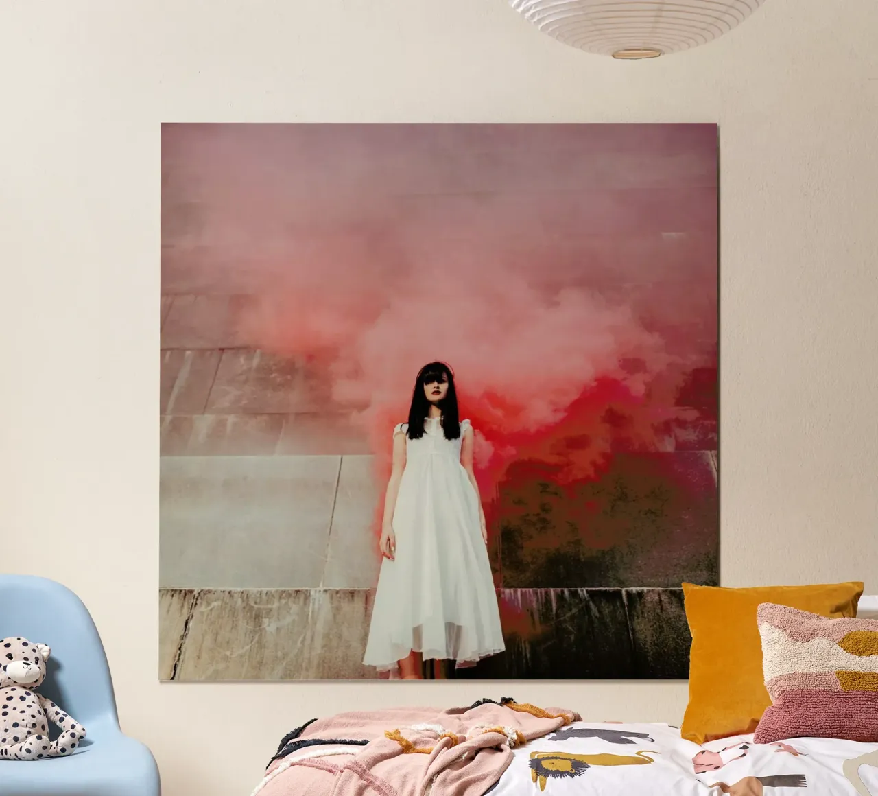 Red Smoke poster con telaio in plastica da Jovana Rikalo