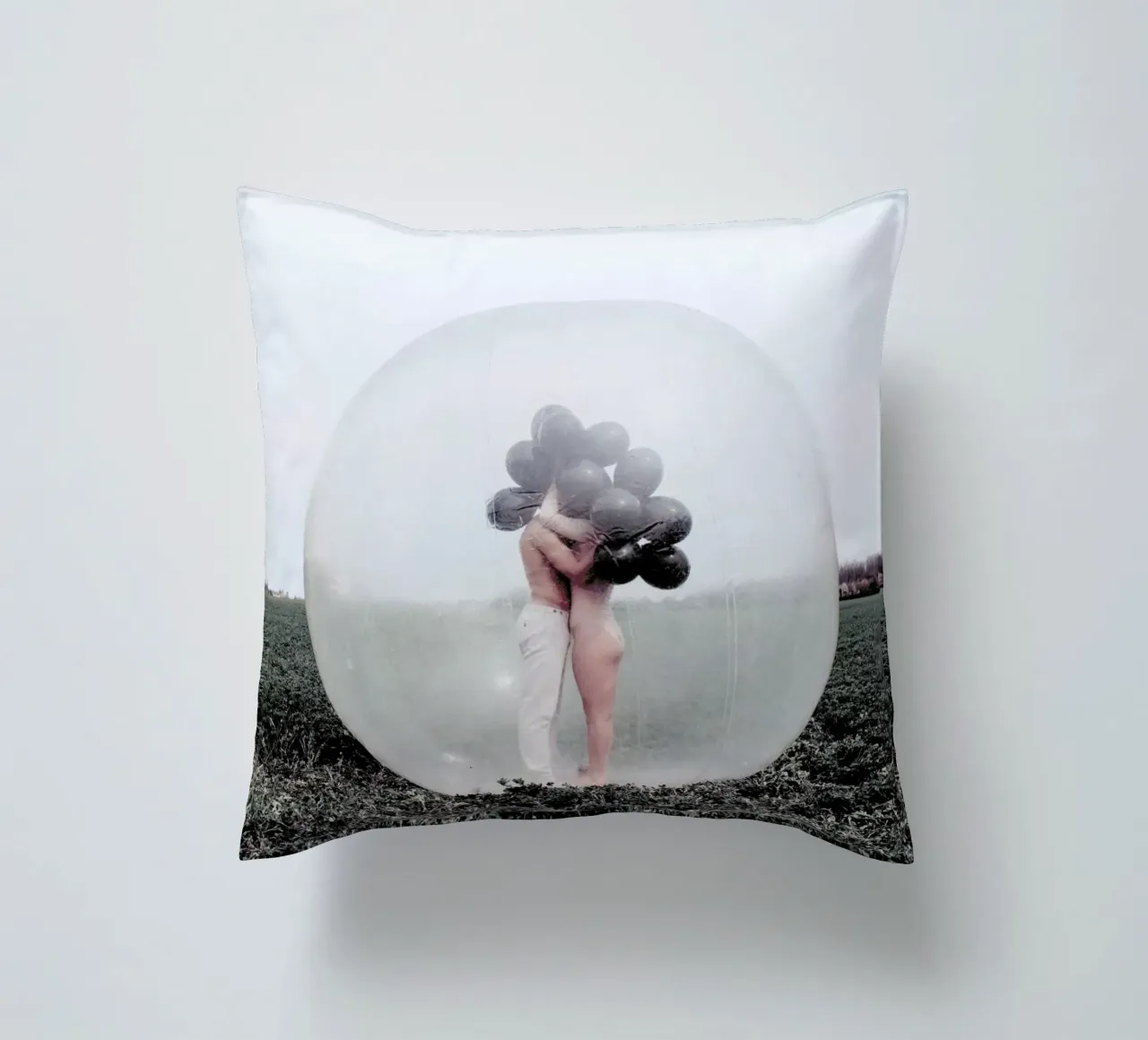 So Close But Yet So Far cuscino da Jovana Rikalo