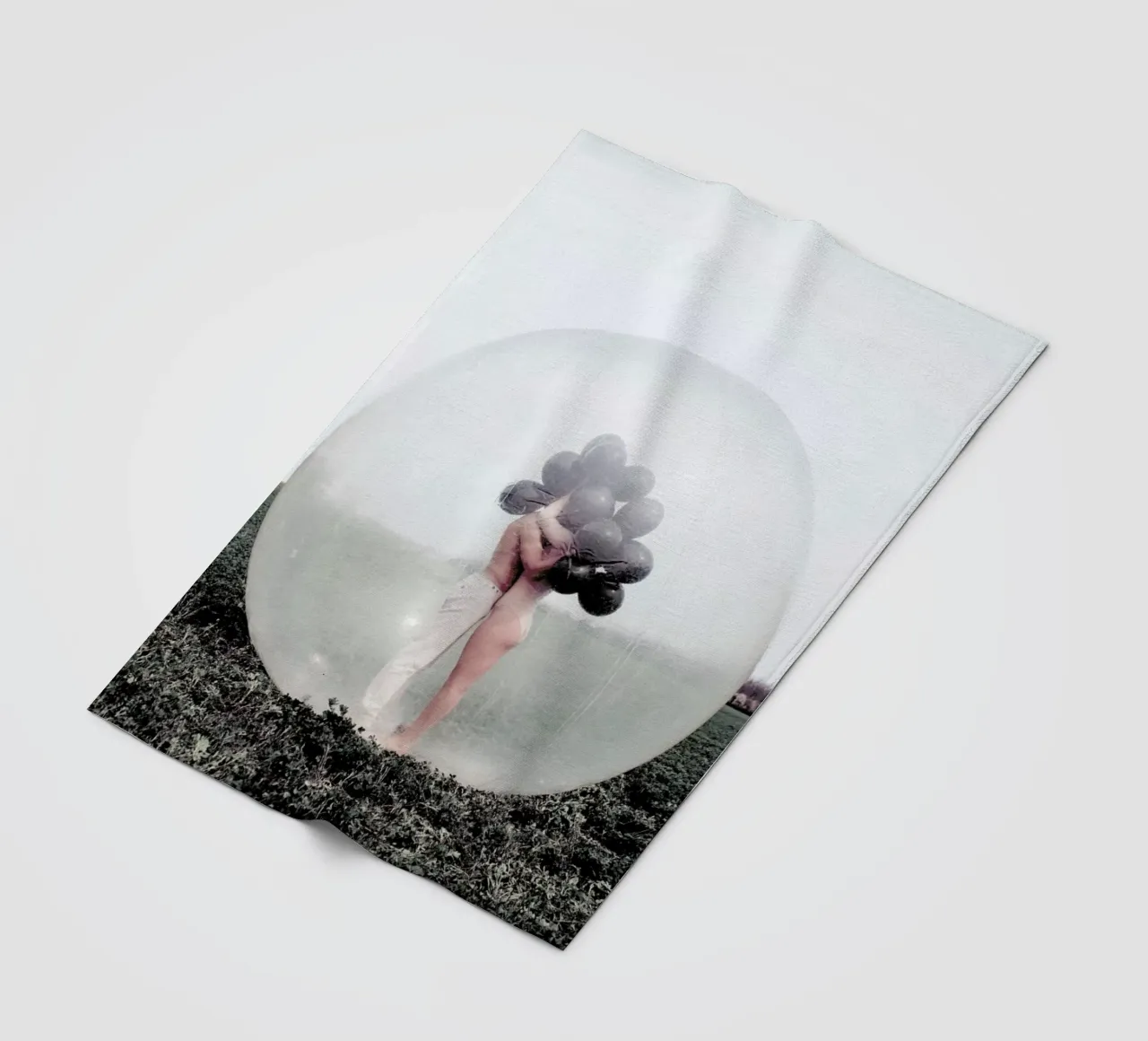 So Close But Yet So Far coperta in pile da Jovana Rikalo